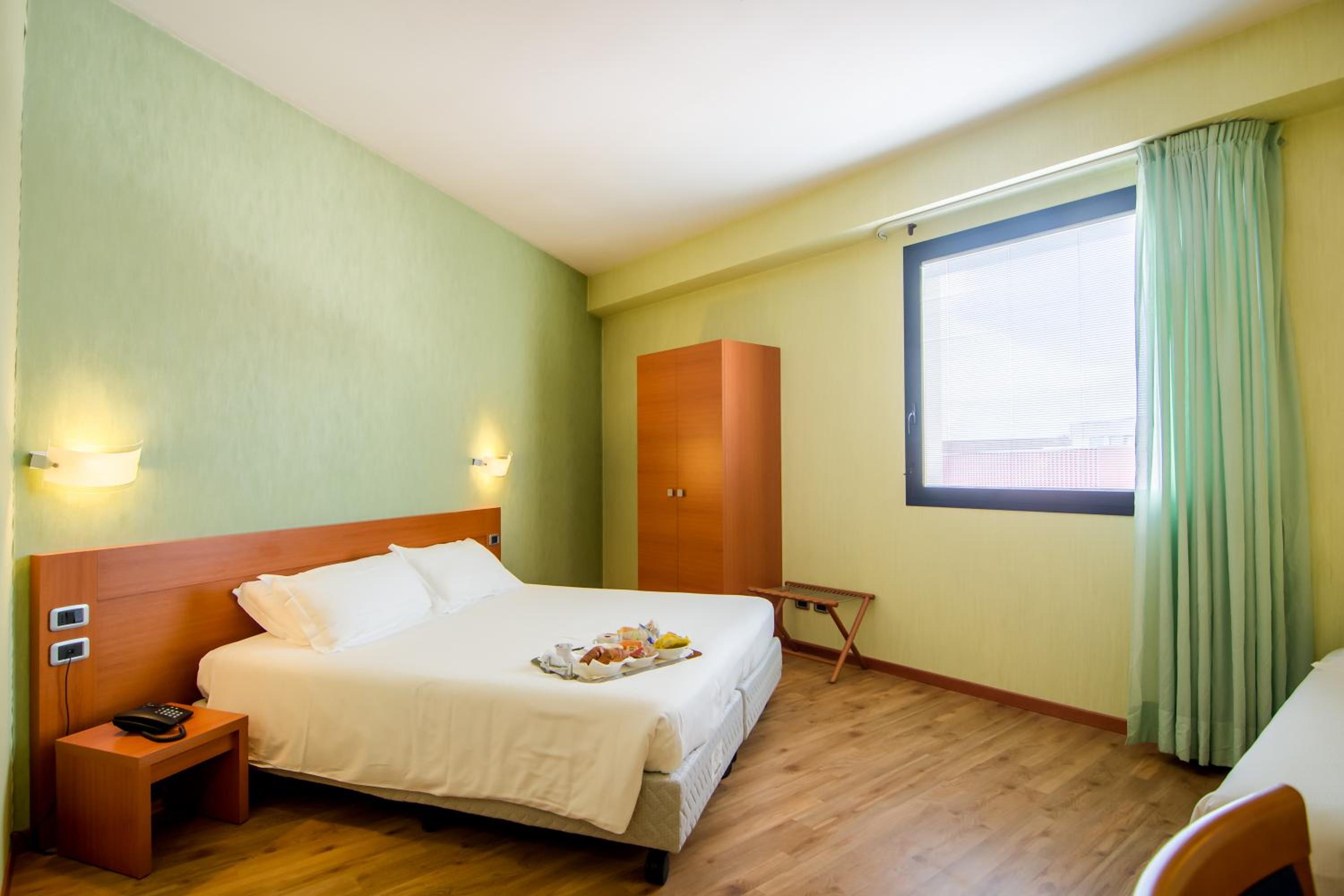 Triple Room - Photo 6