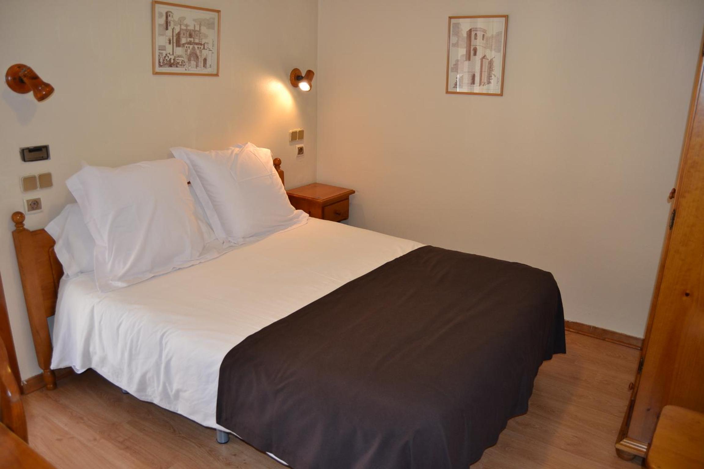 Standard Queen Room photo 3