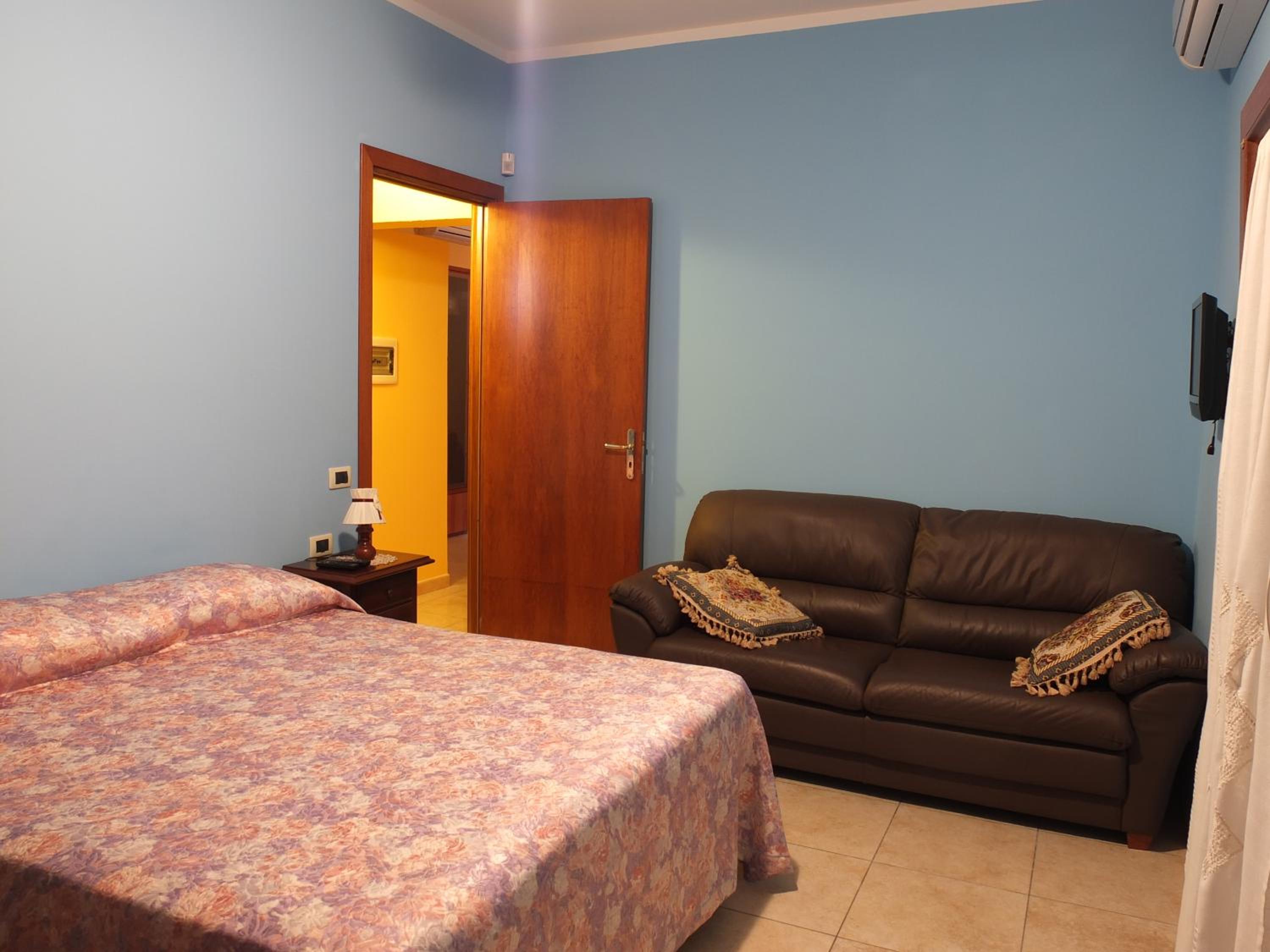 Apartment - Ground Floor photo 1
