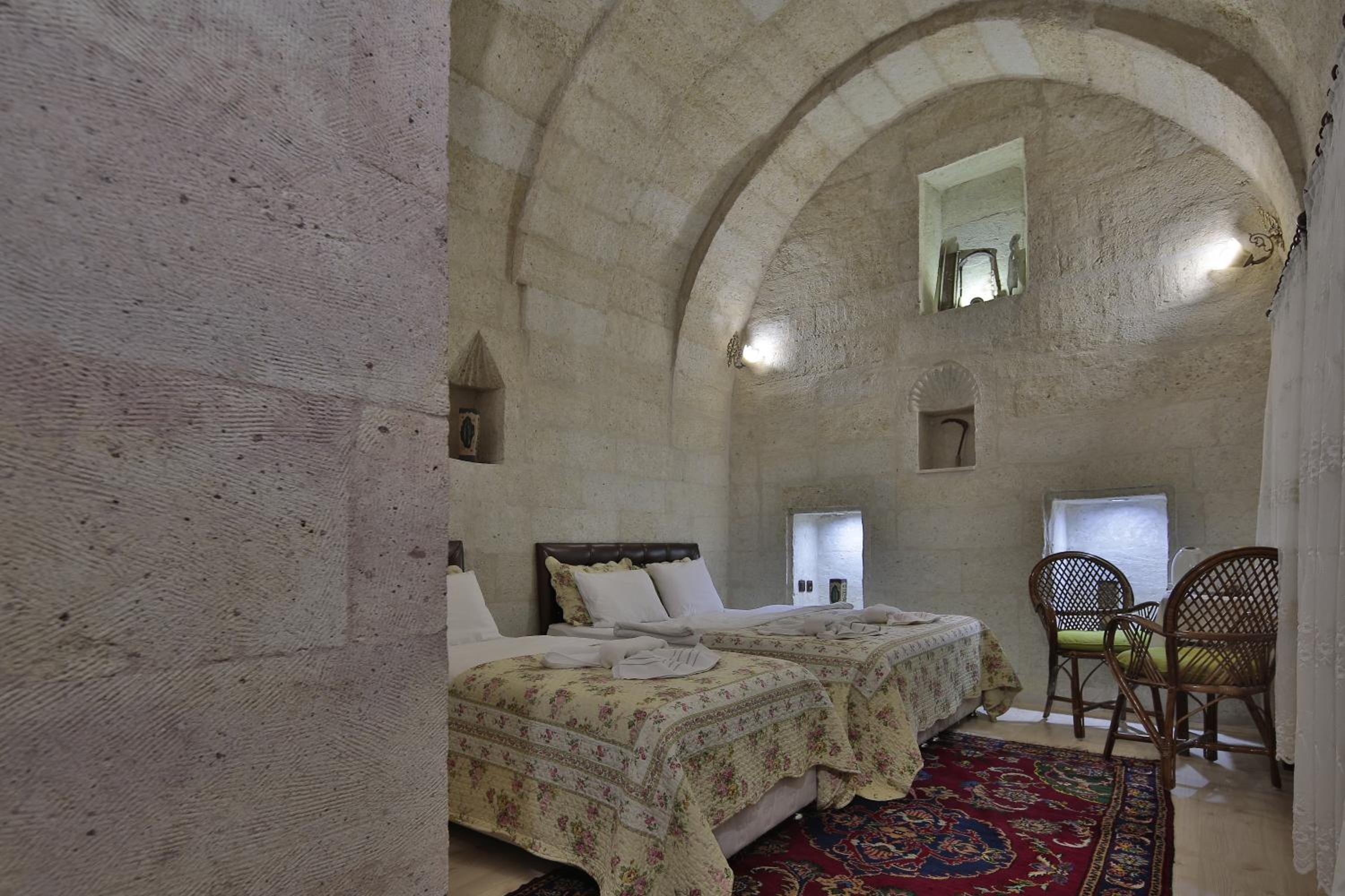 Cave Triple Room