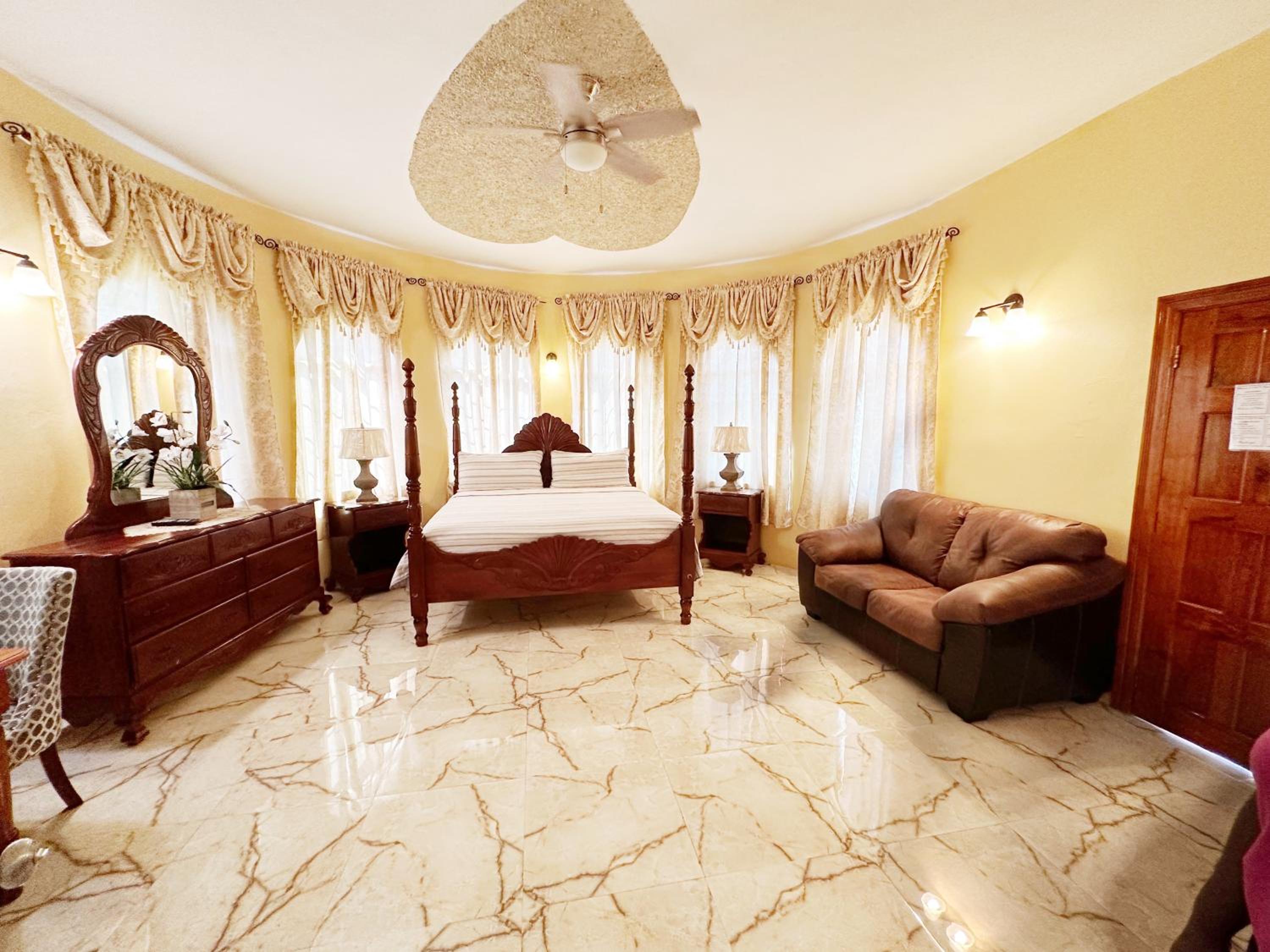 King Room