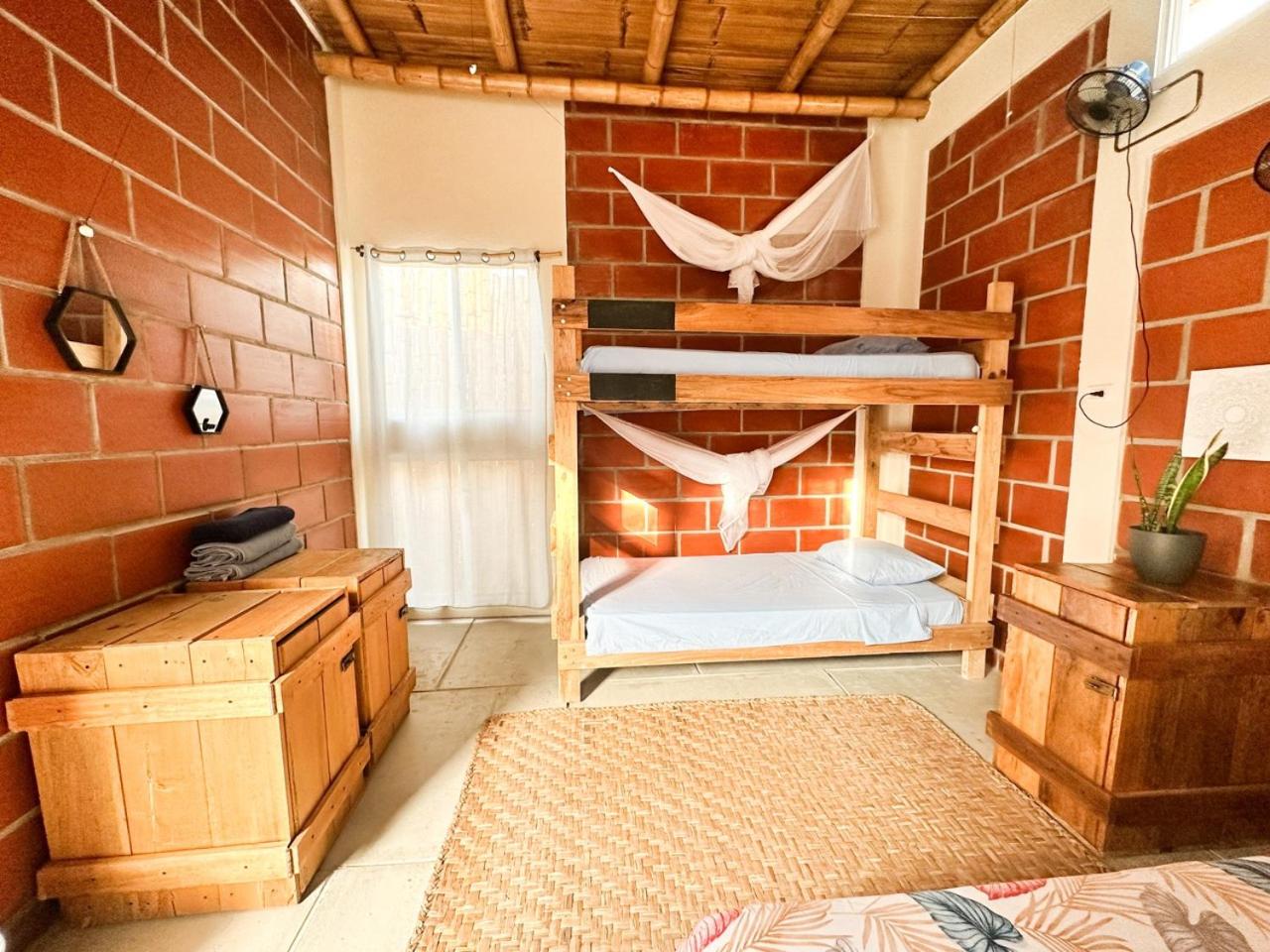 Quadruple Room with Private Bathroom photo 2
