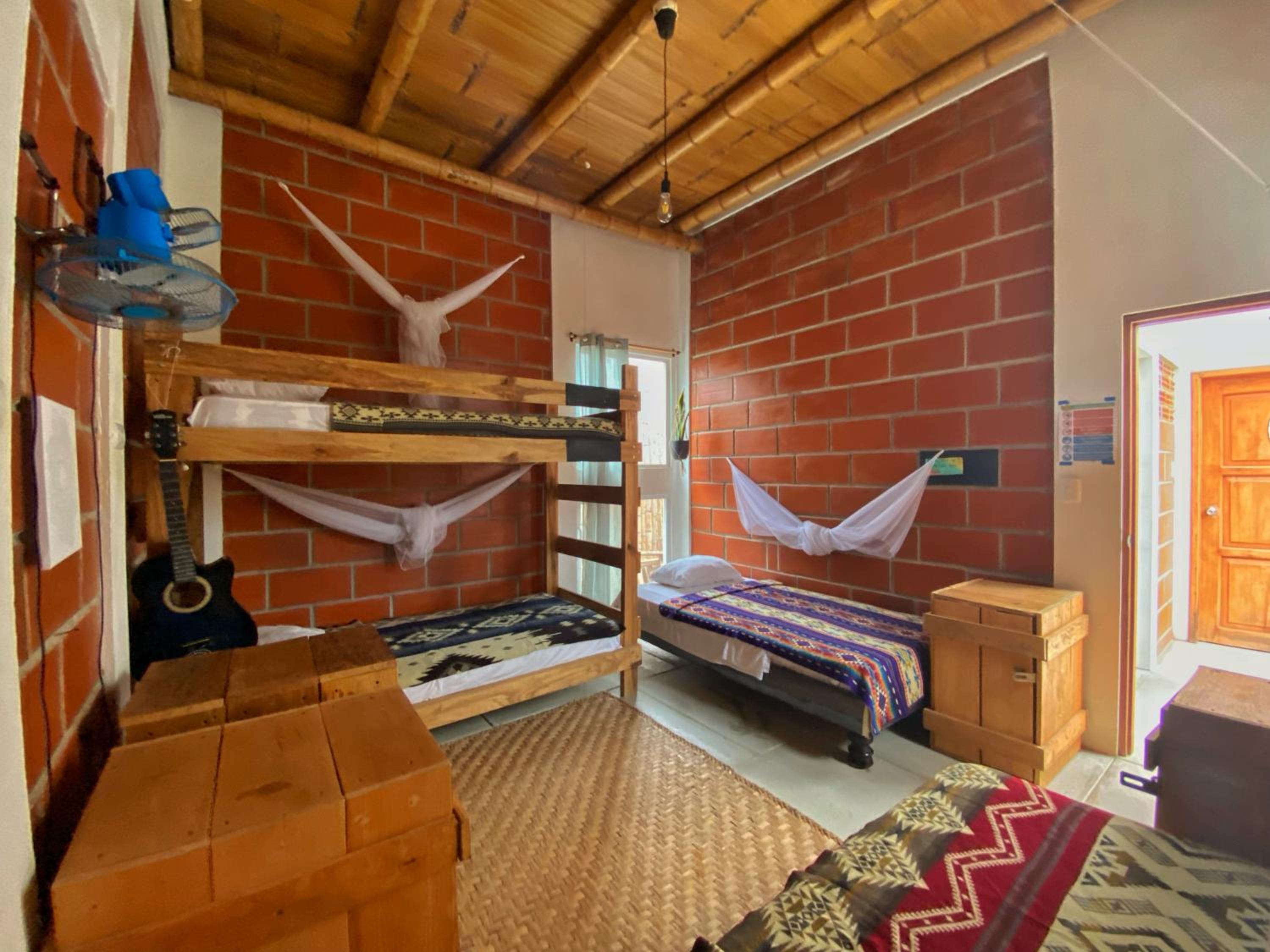 Bed in 4-Bed Dormitory Room photo 3