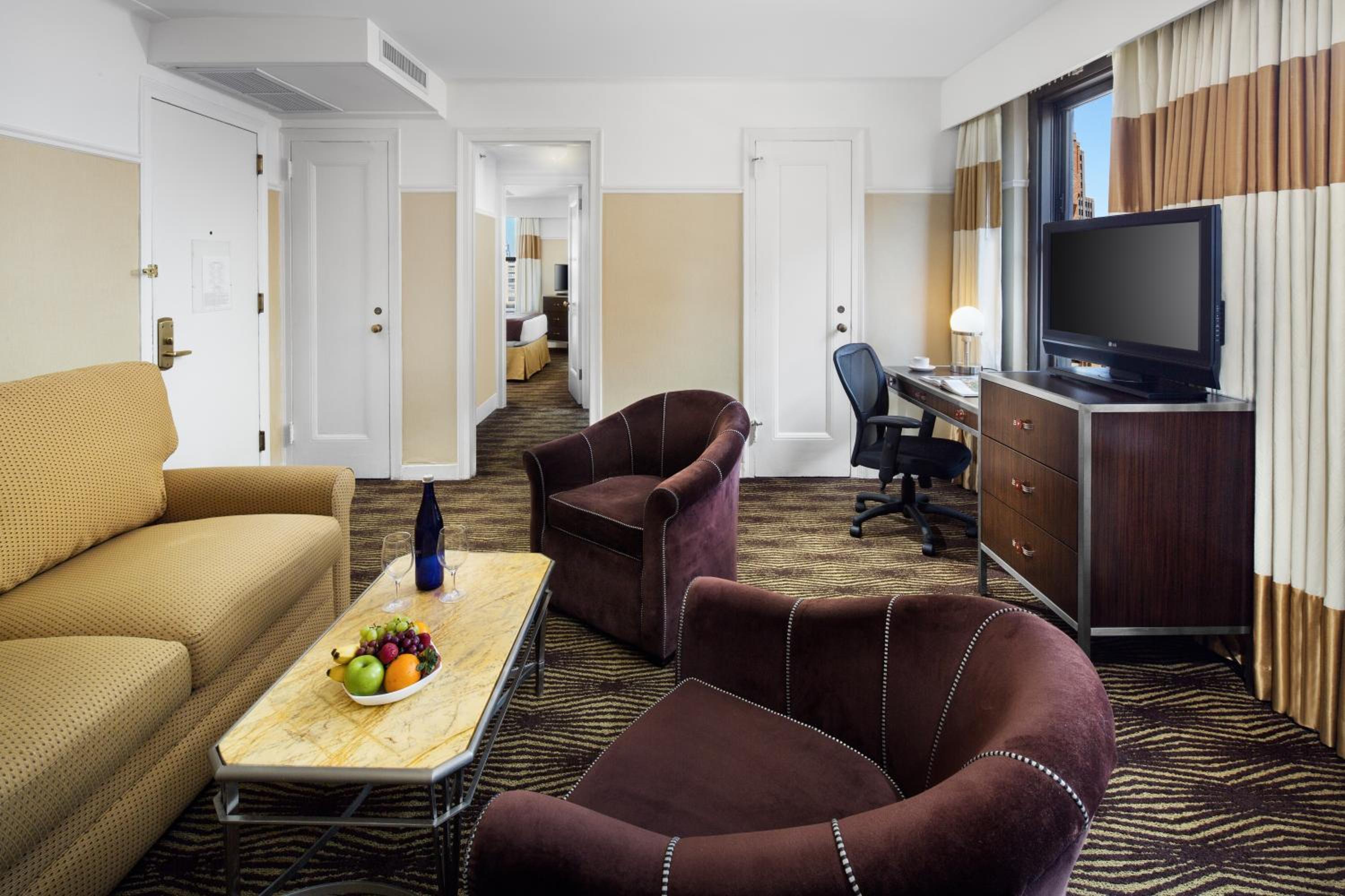 Queen Suite