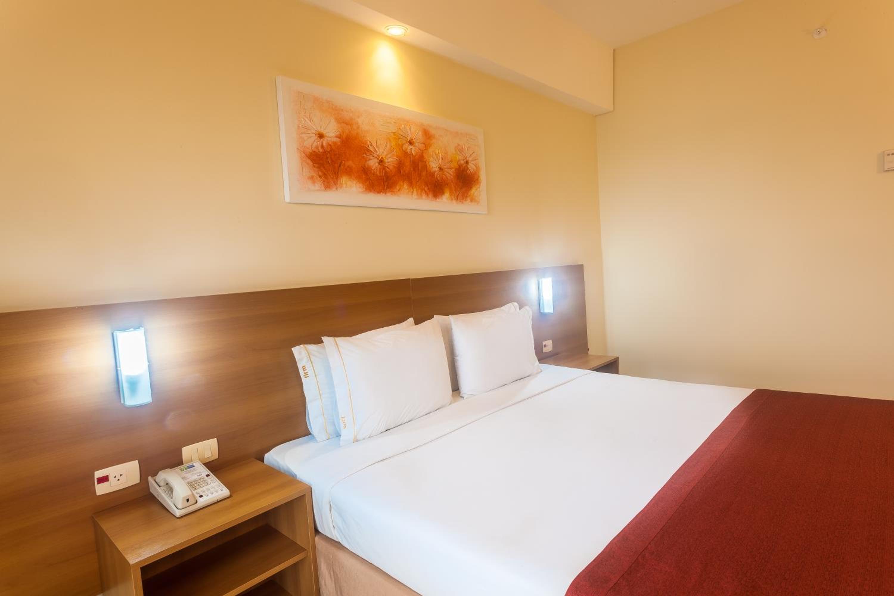 King Room - Disability Access photo 3