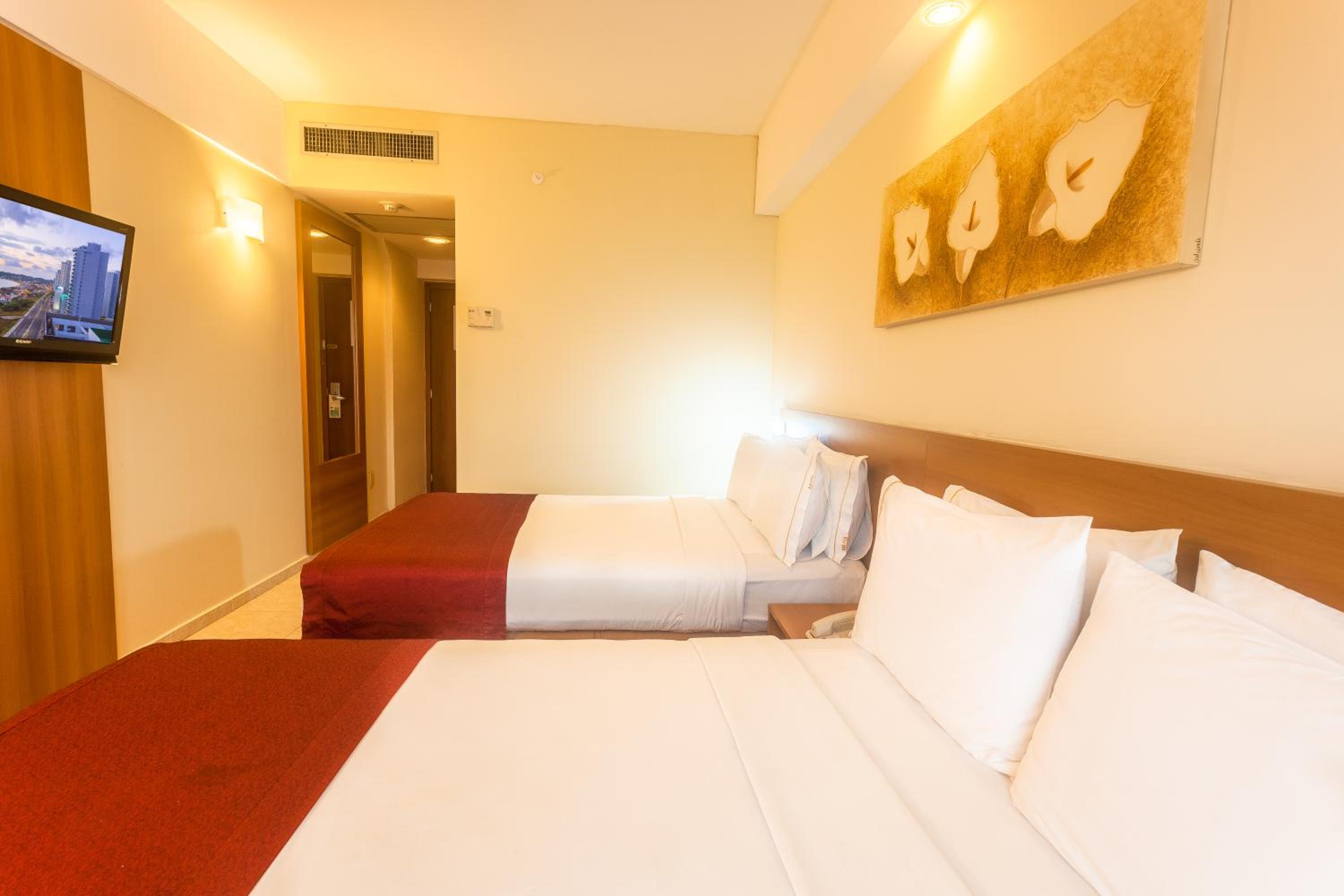 Deluxe Double Room with Sea View - Non-Smoking photo 2