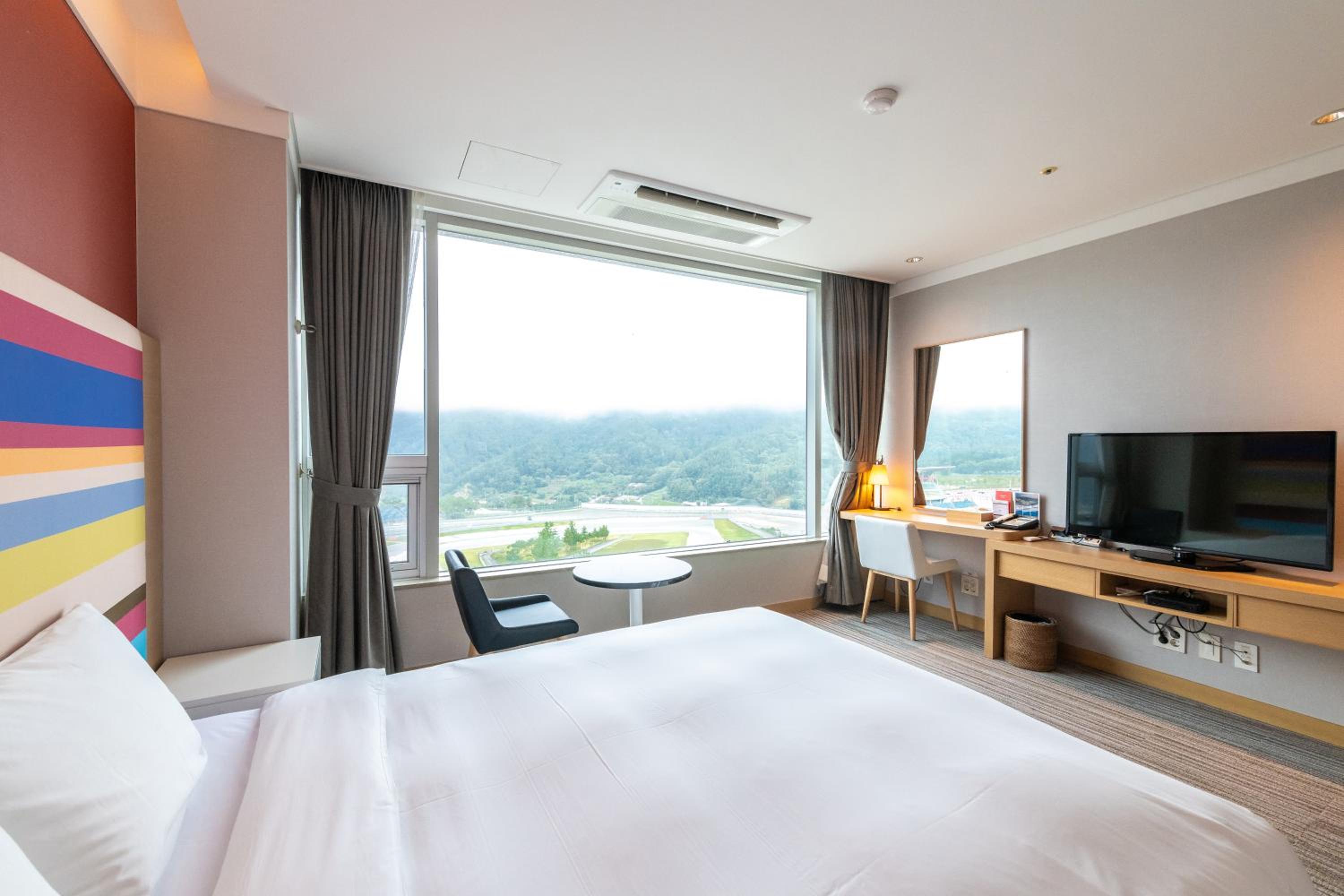 [Hotel] Deluxe Double Room - Photo 1