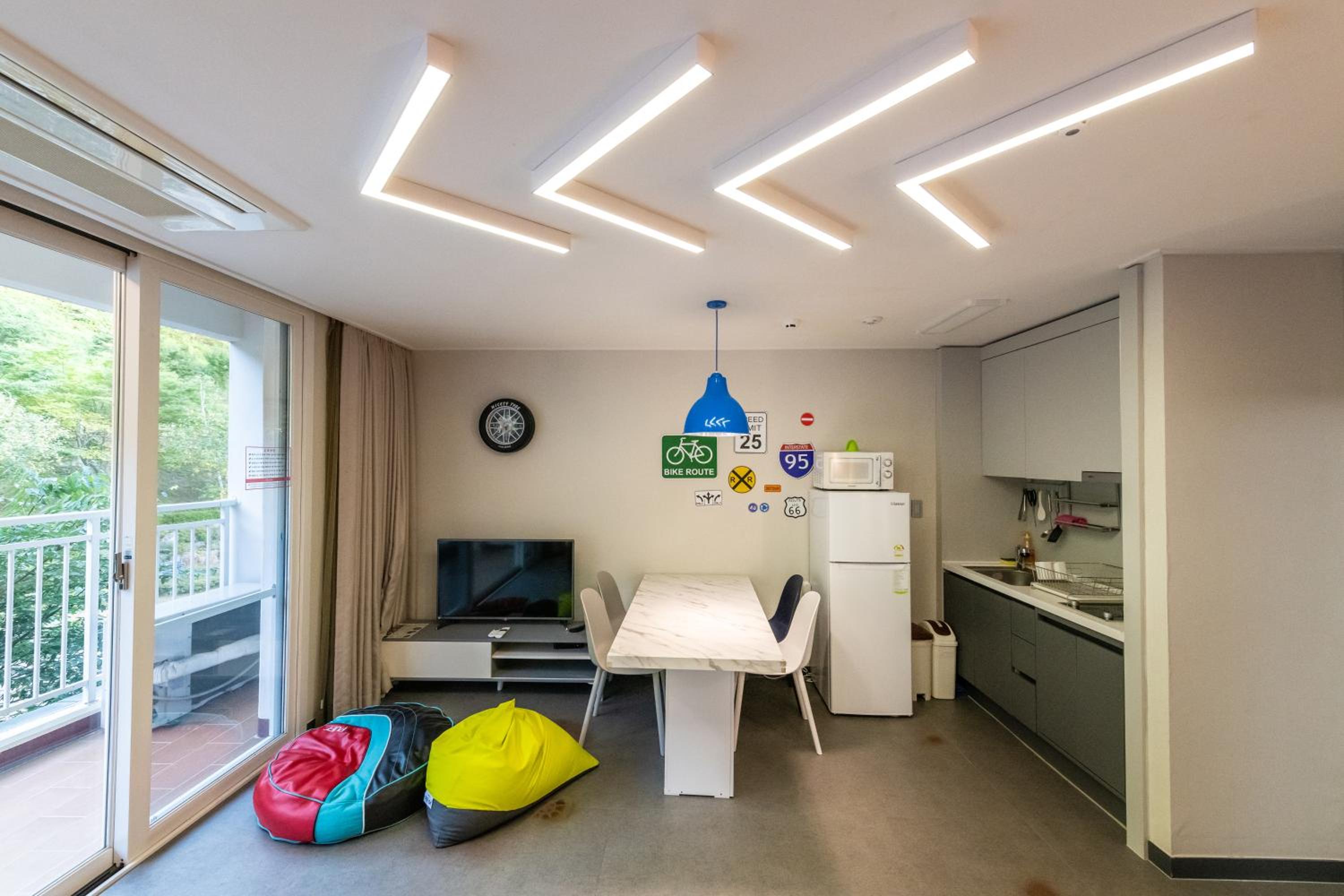 [Condo] Kids Room - Photo 3