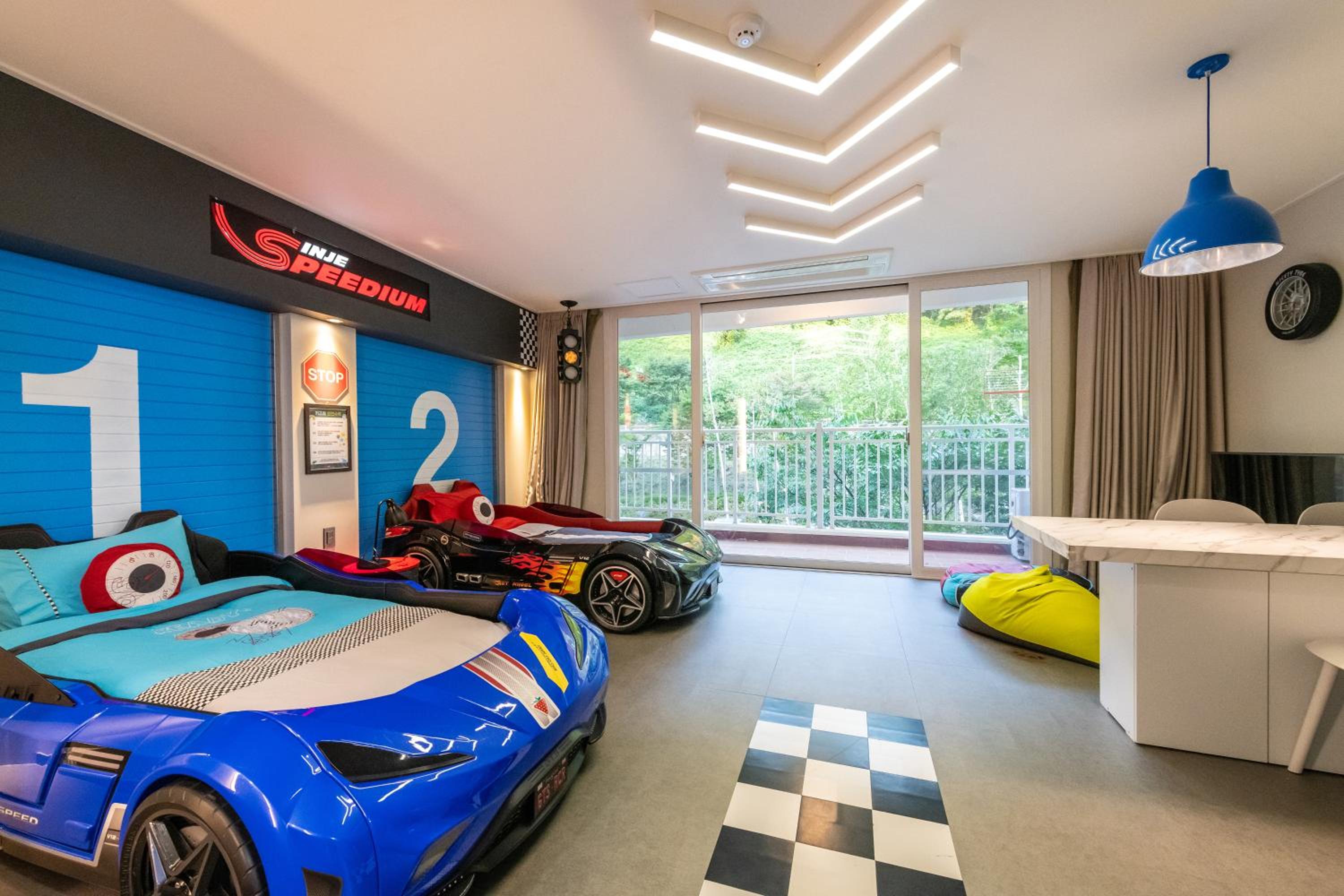 [Condo] Kids Room - Photo 2