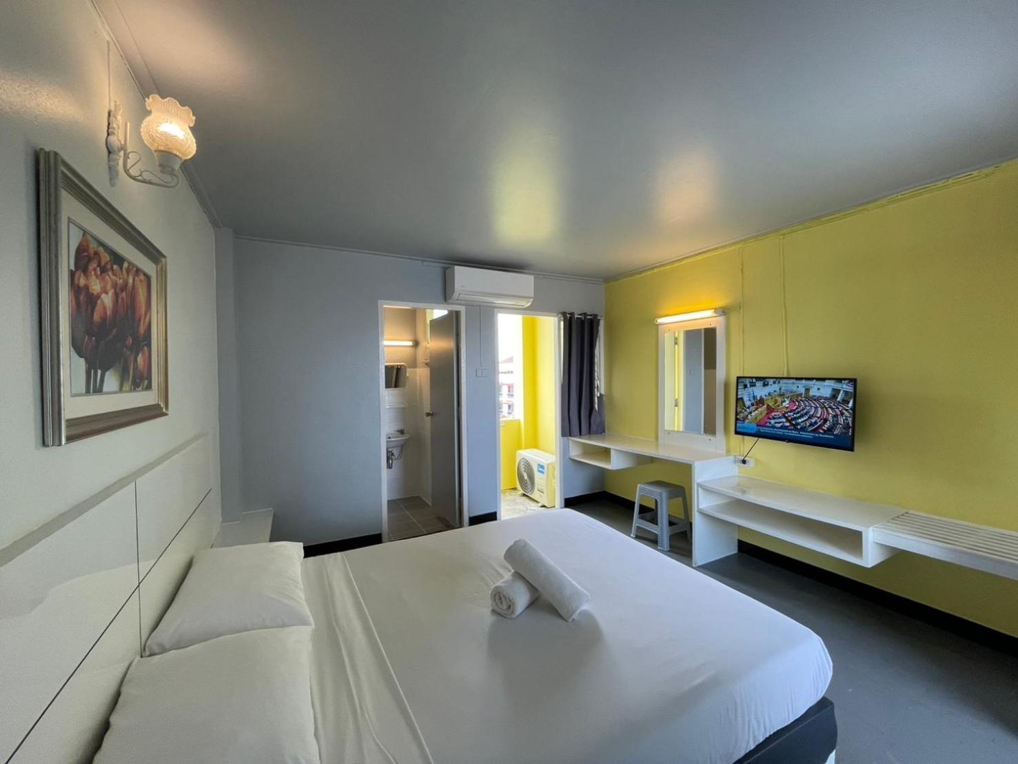 Double Room - Photo 2
