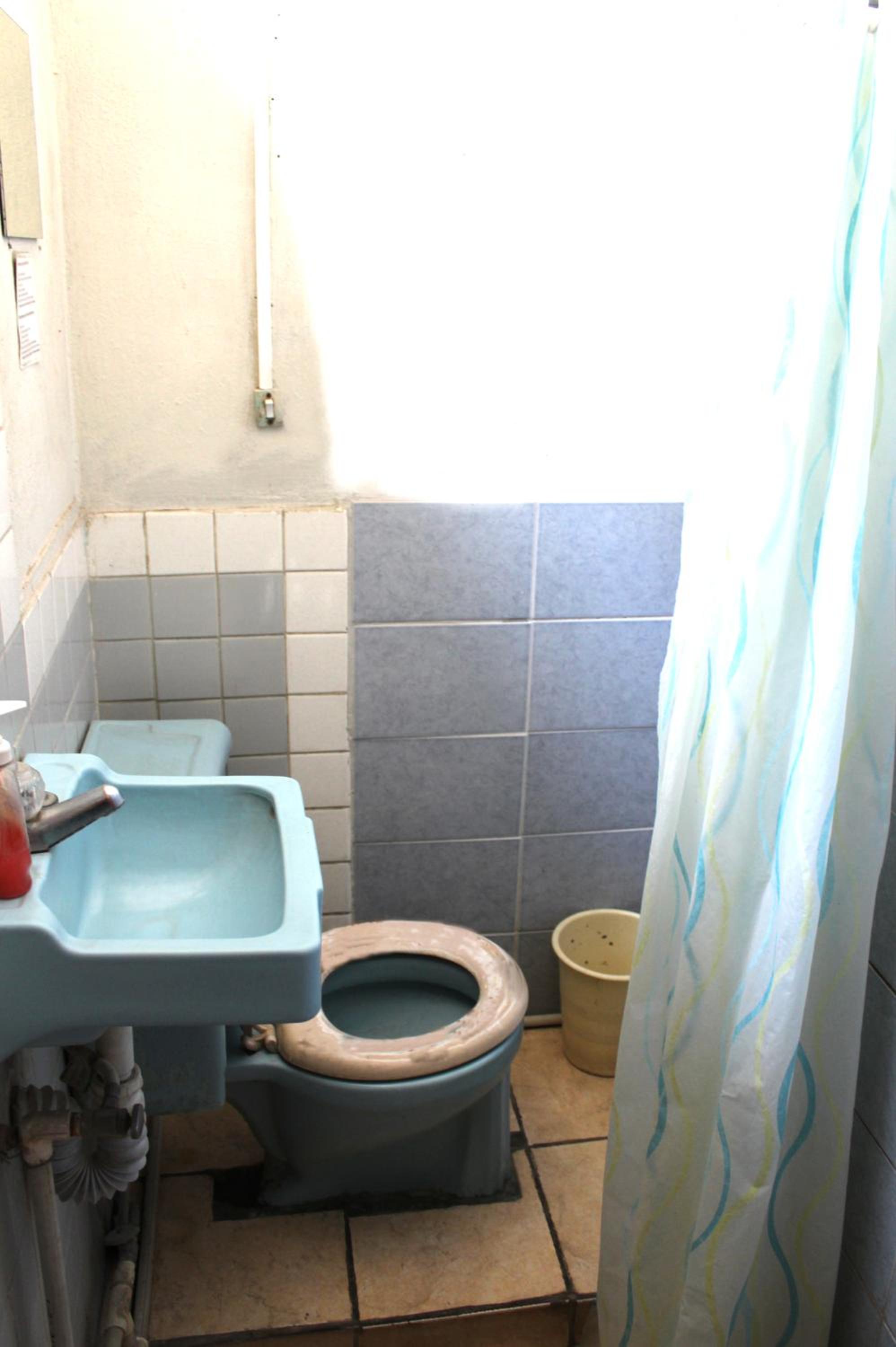 Basic Double Room photo 3