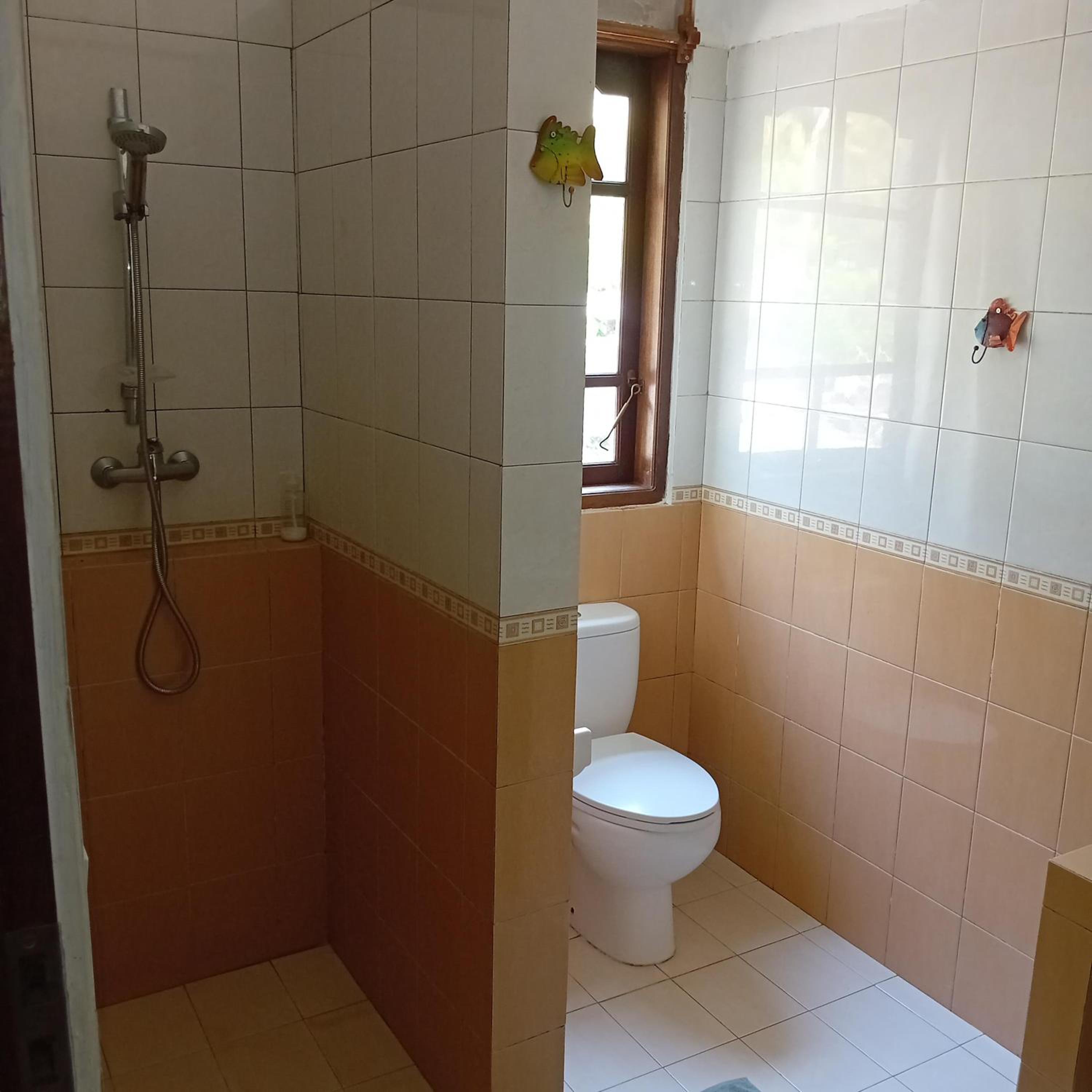 Double or Twin Room - Photo 4