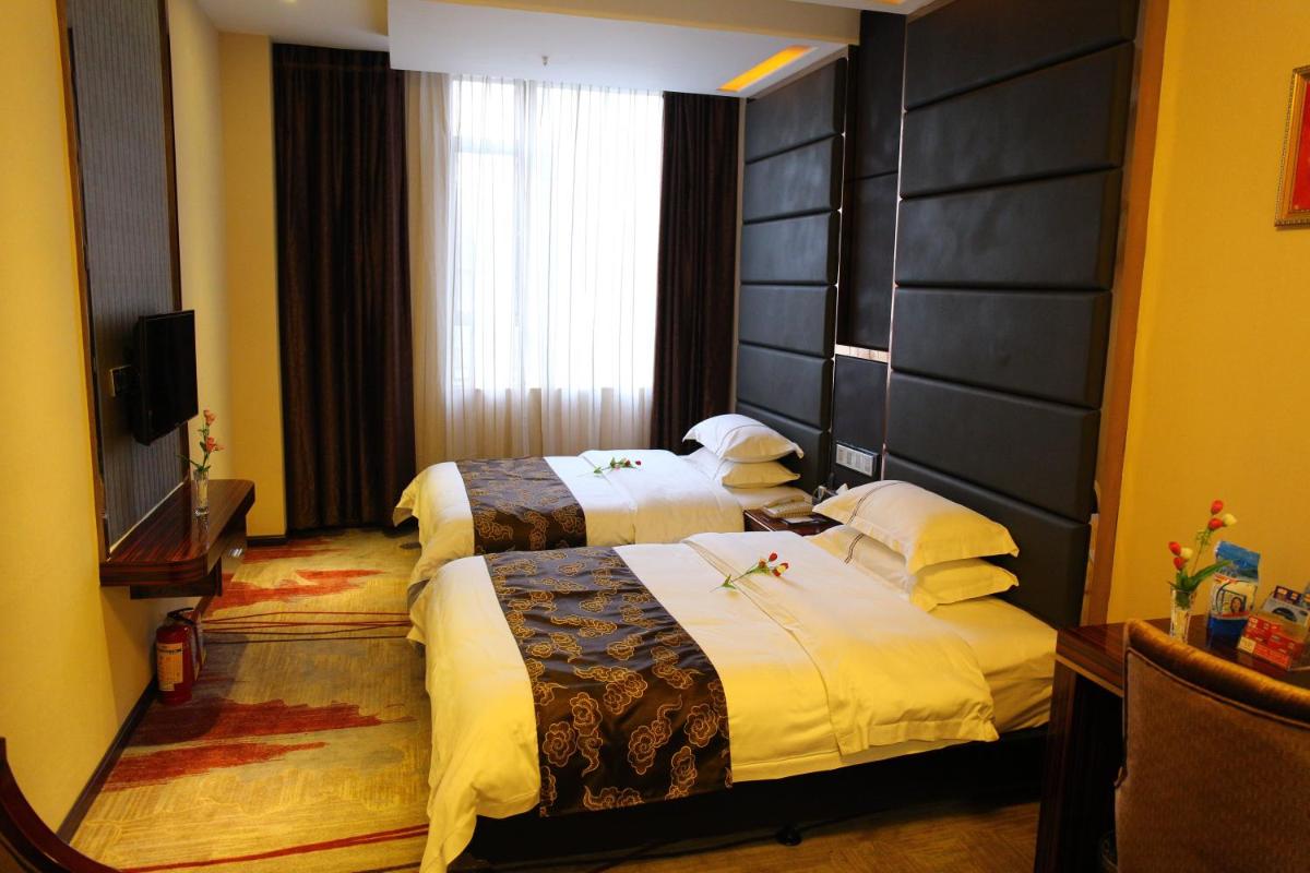 Twin Room with View
