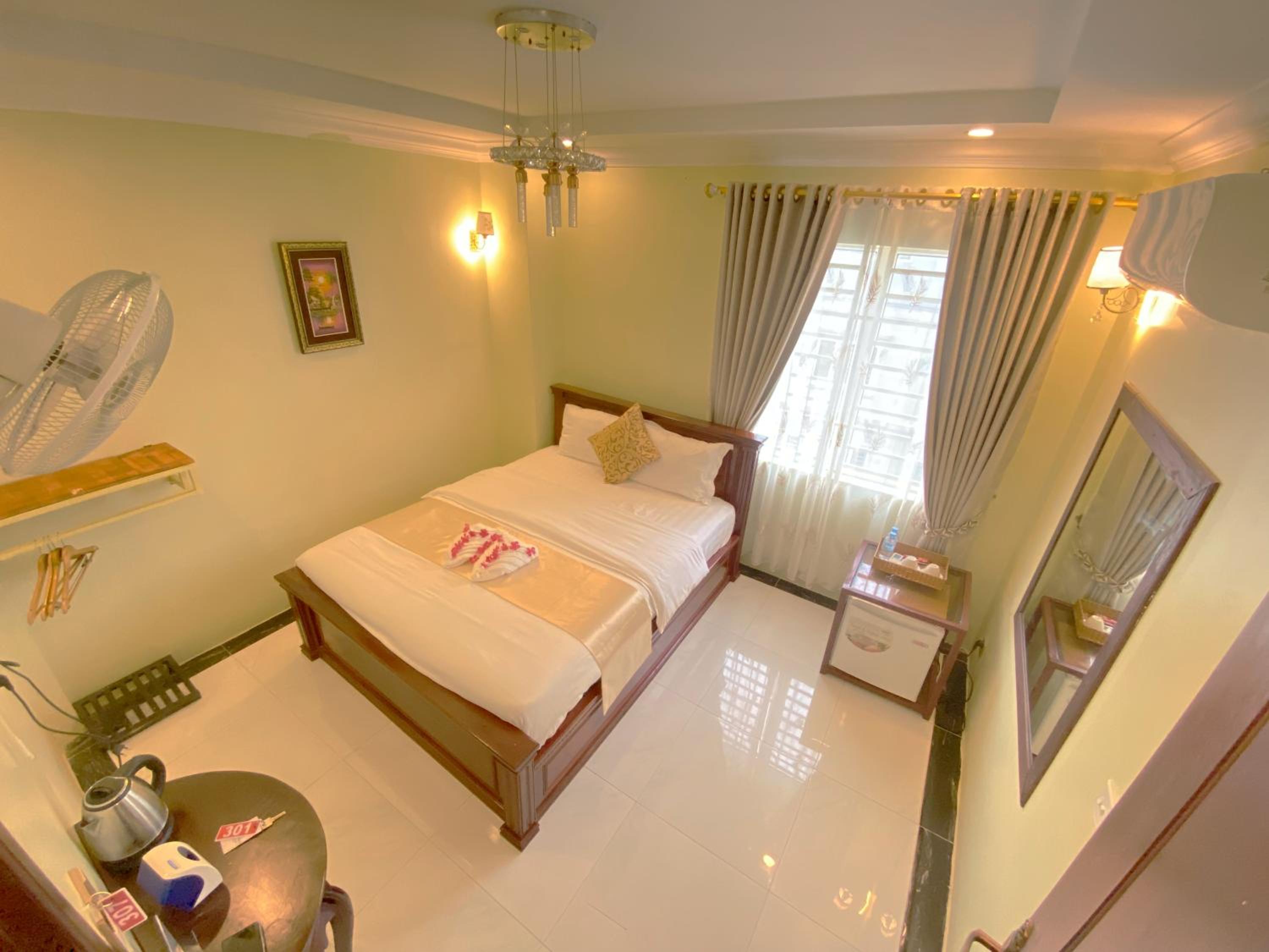 Double Room with Fan photo 2
