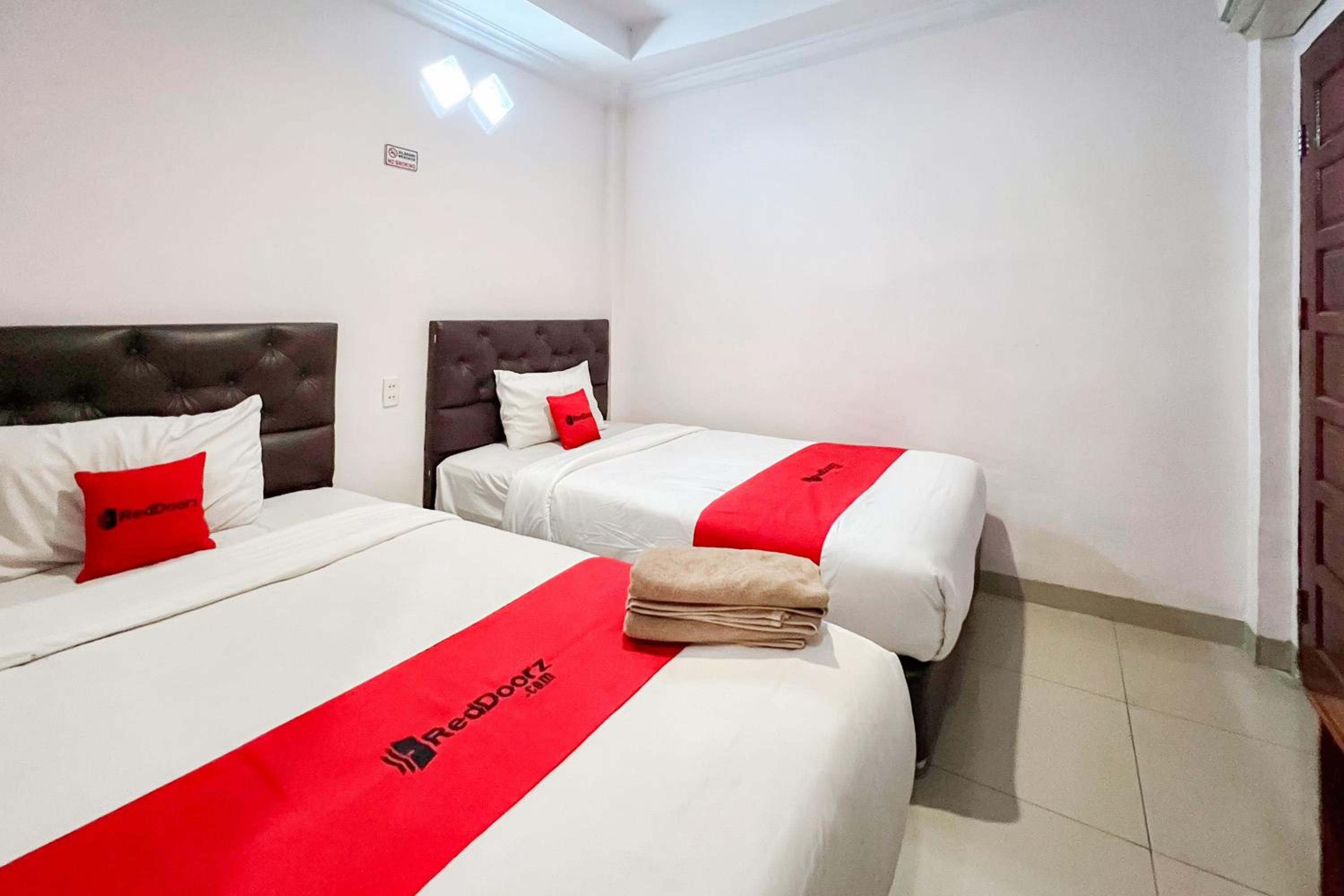 Deluxe Twin Room photo 3