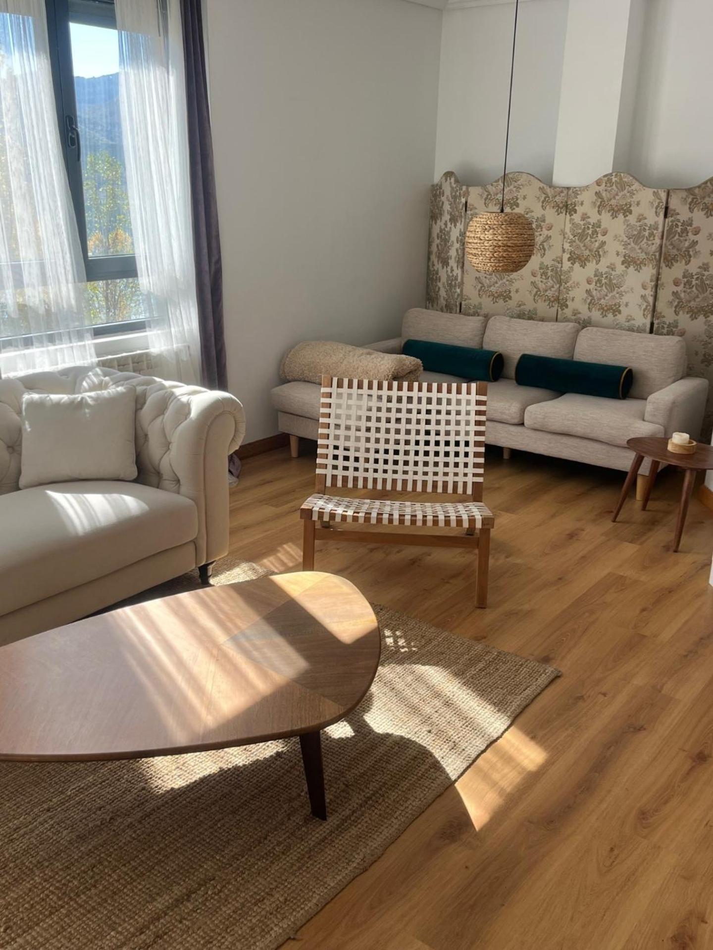 Two-Bedroom Apartment with Lake View