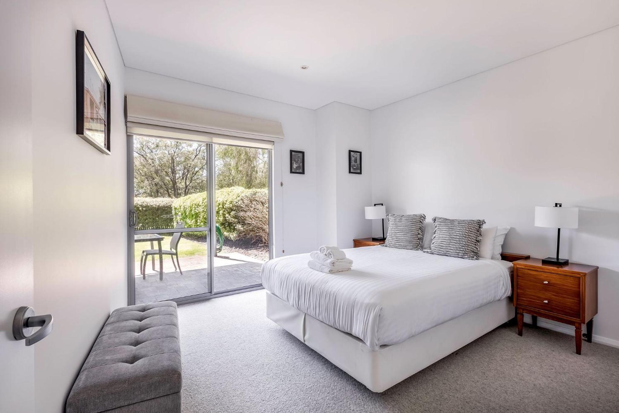 Four-Bedroom House photo 3