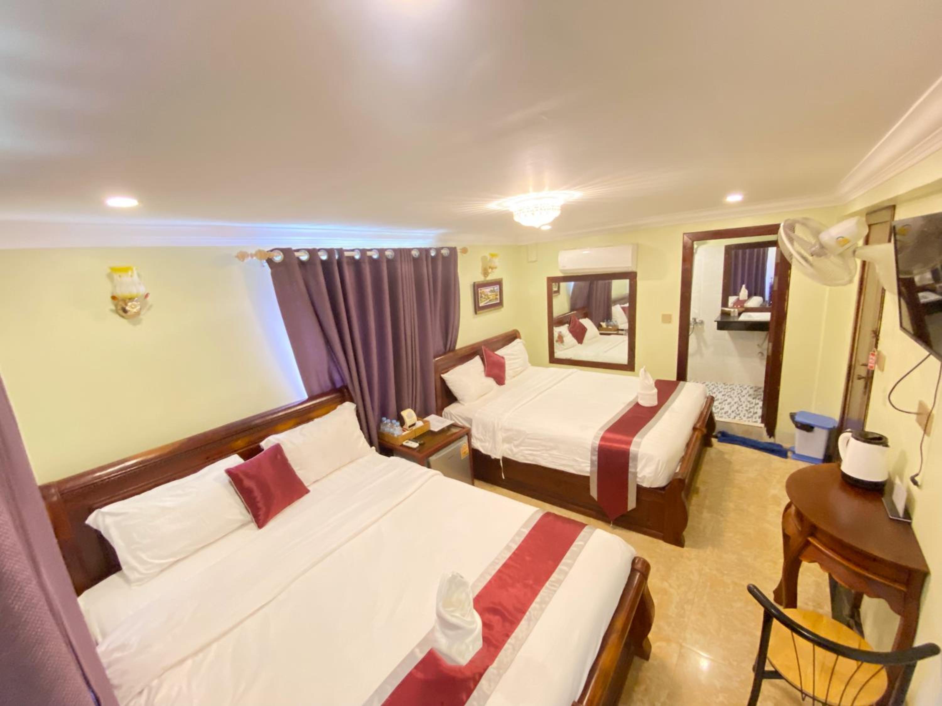 Family Double Room with Fan photo 3