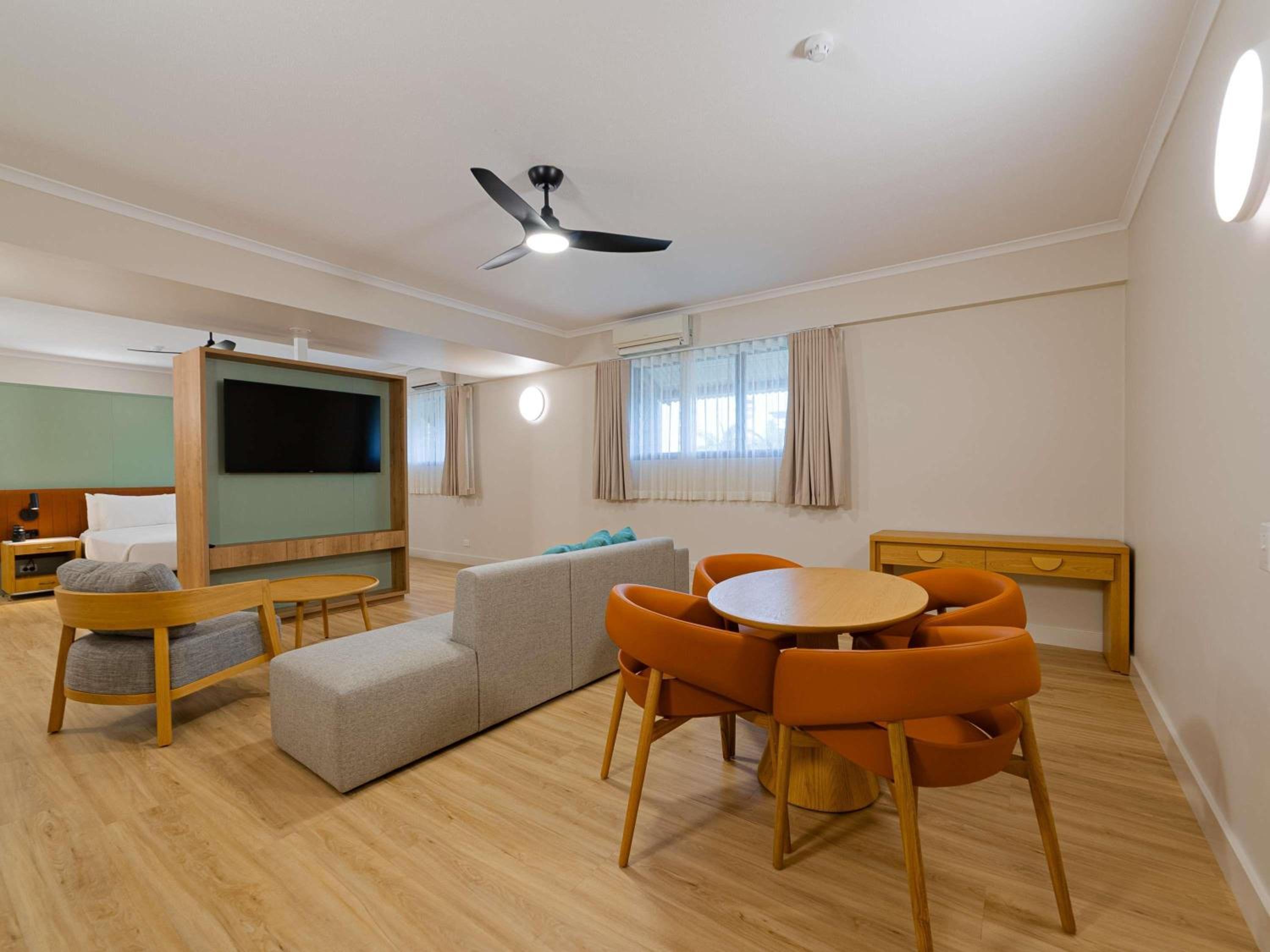 One-Bedroom Executive Suite  - Photo 4