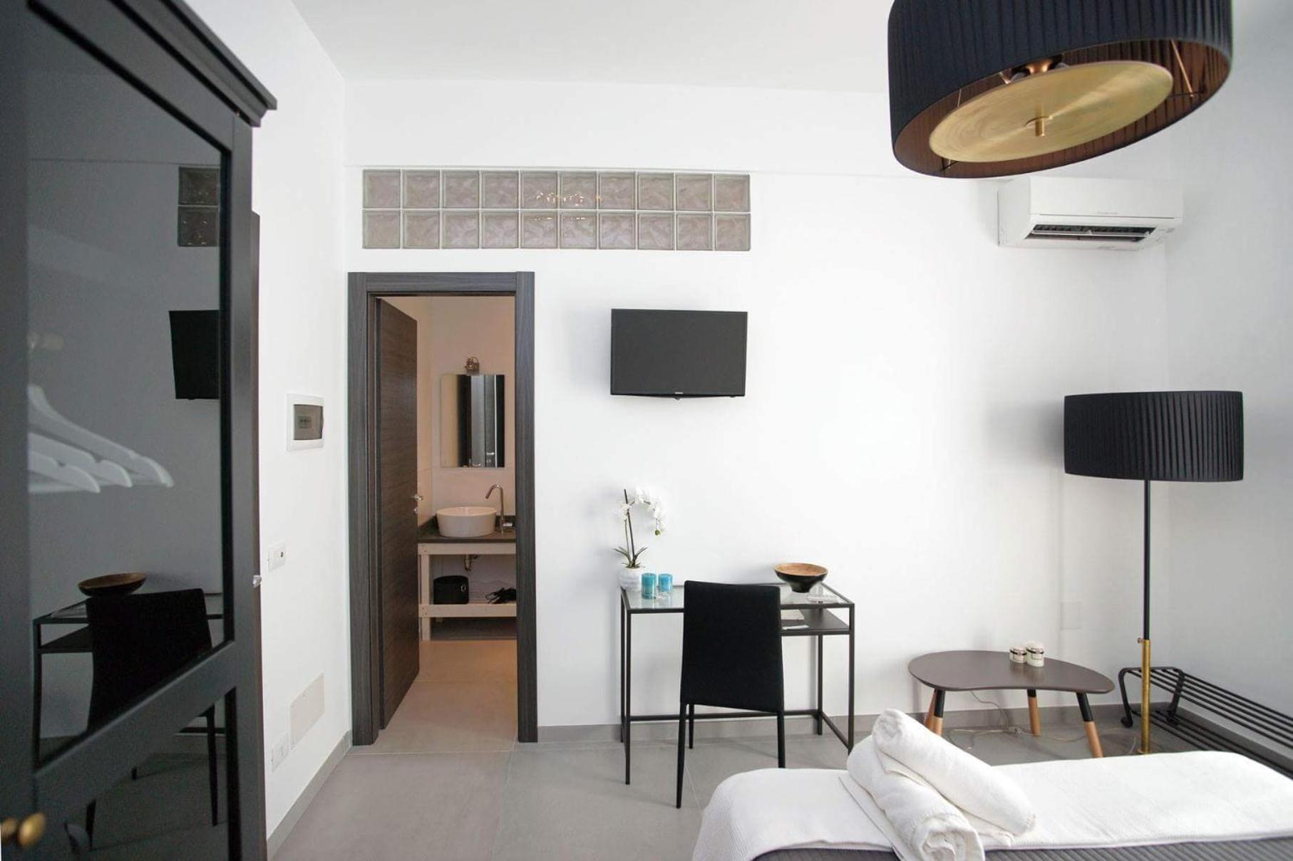 Double Room with Balcony photo 2