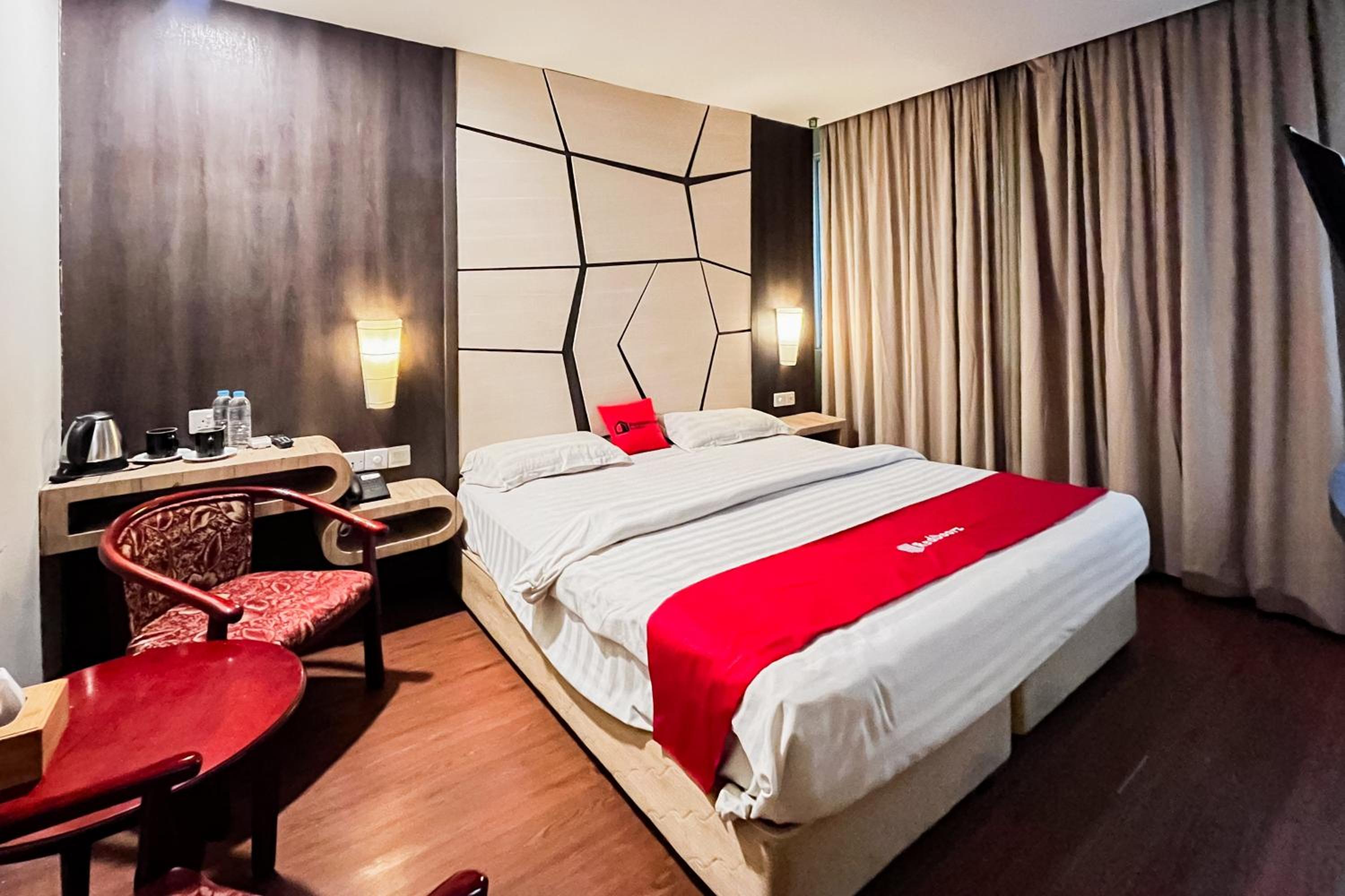 Deluxe Double Room photo 2