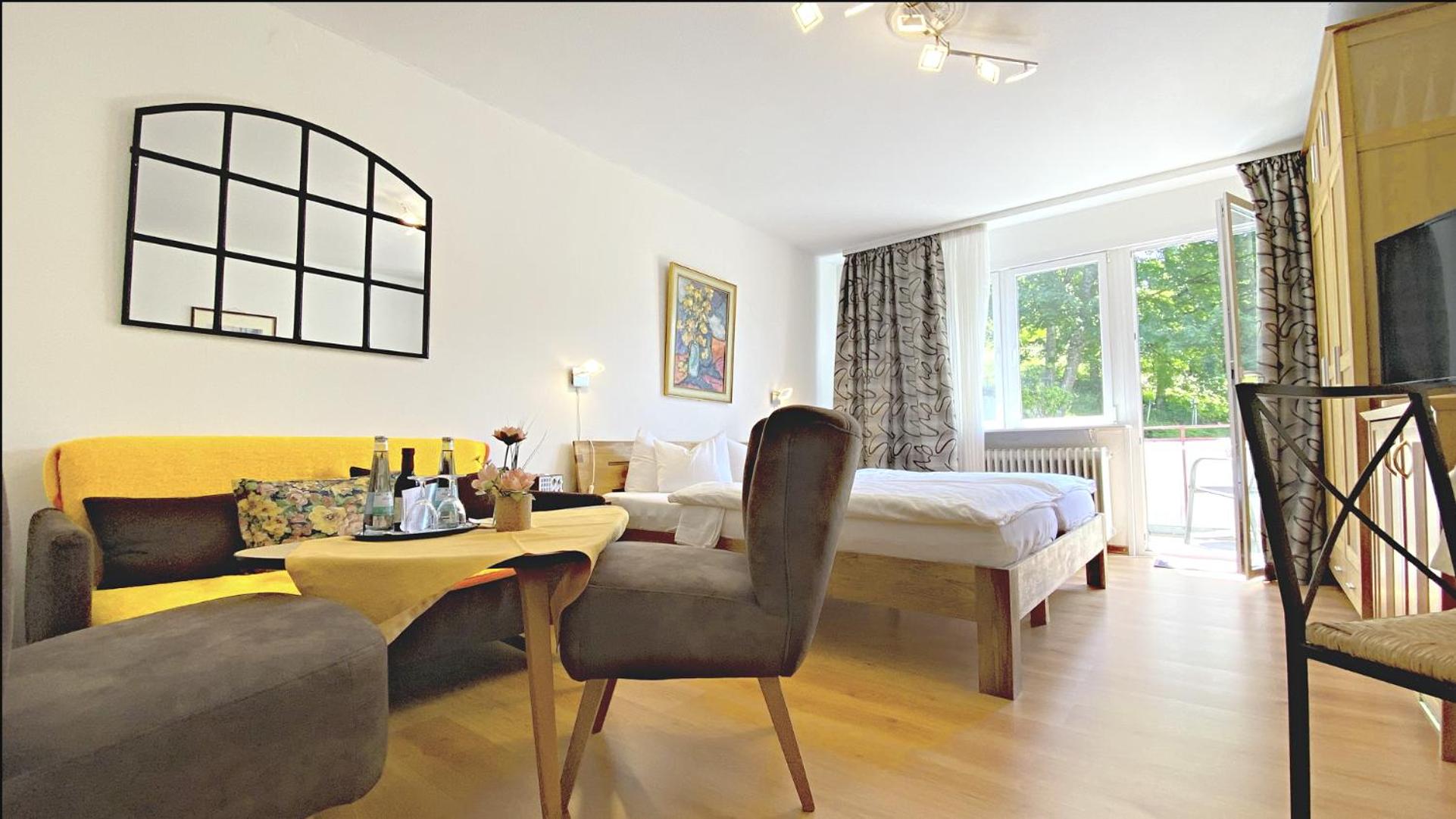 Double Room - Photo 3
