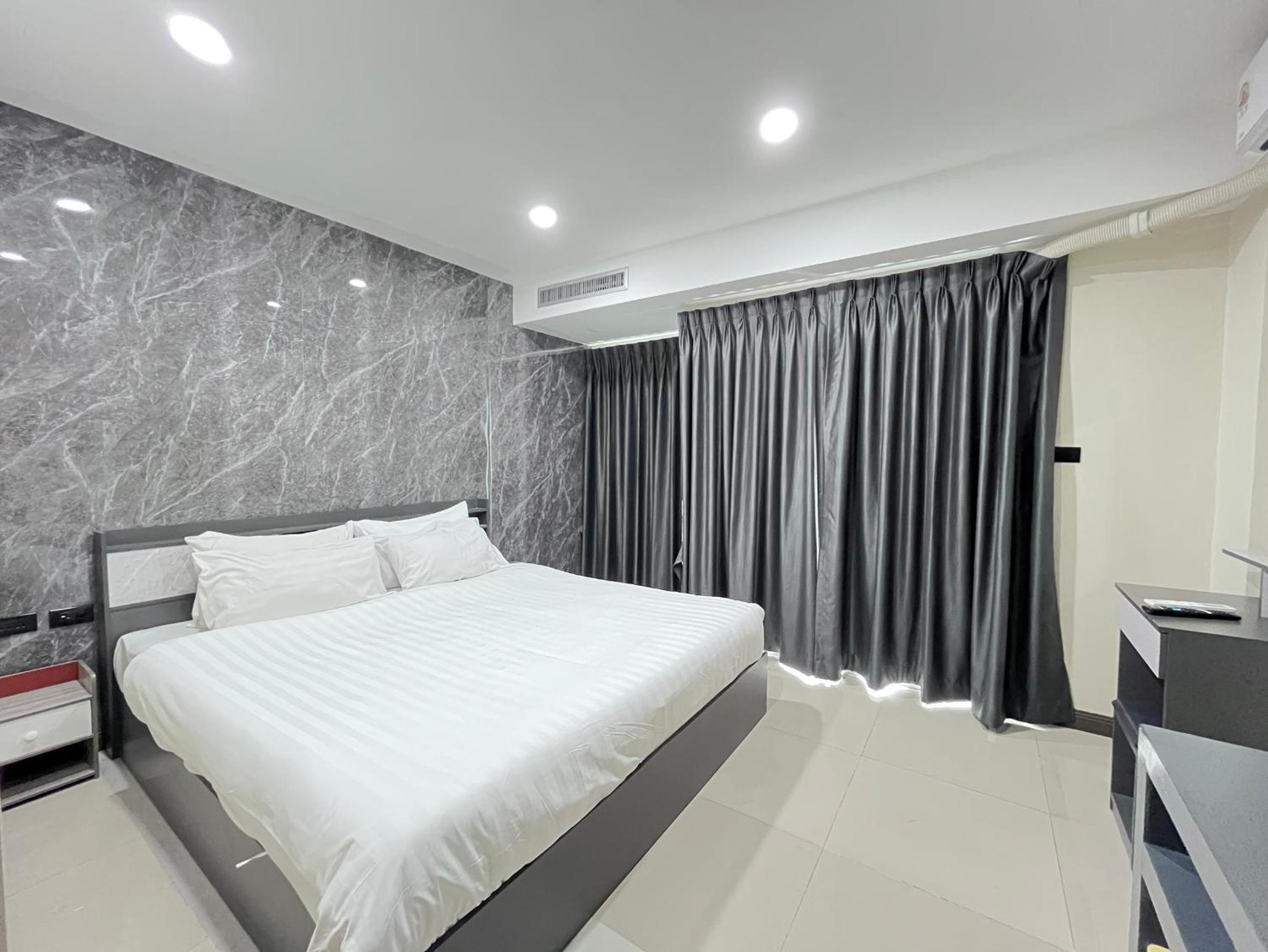 Standard Suite