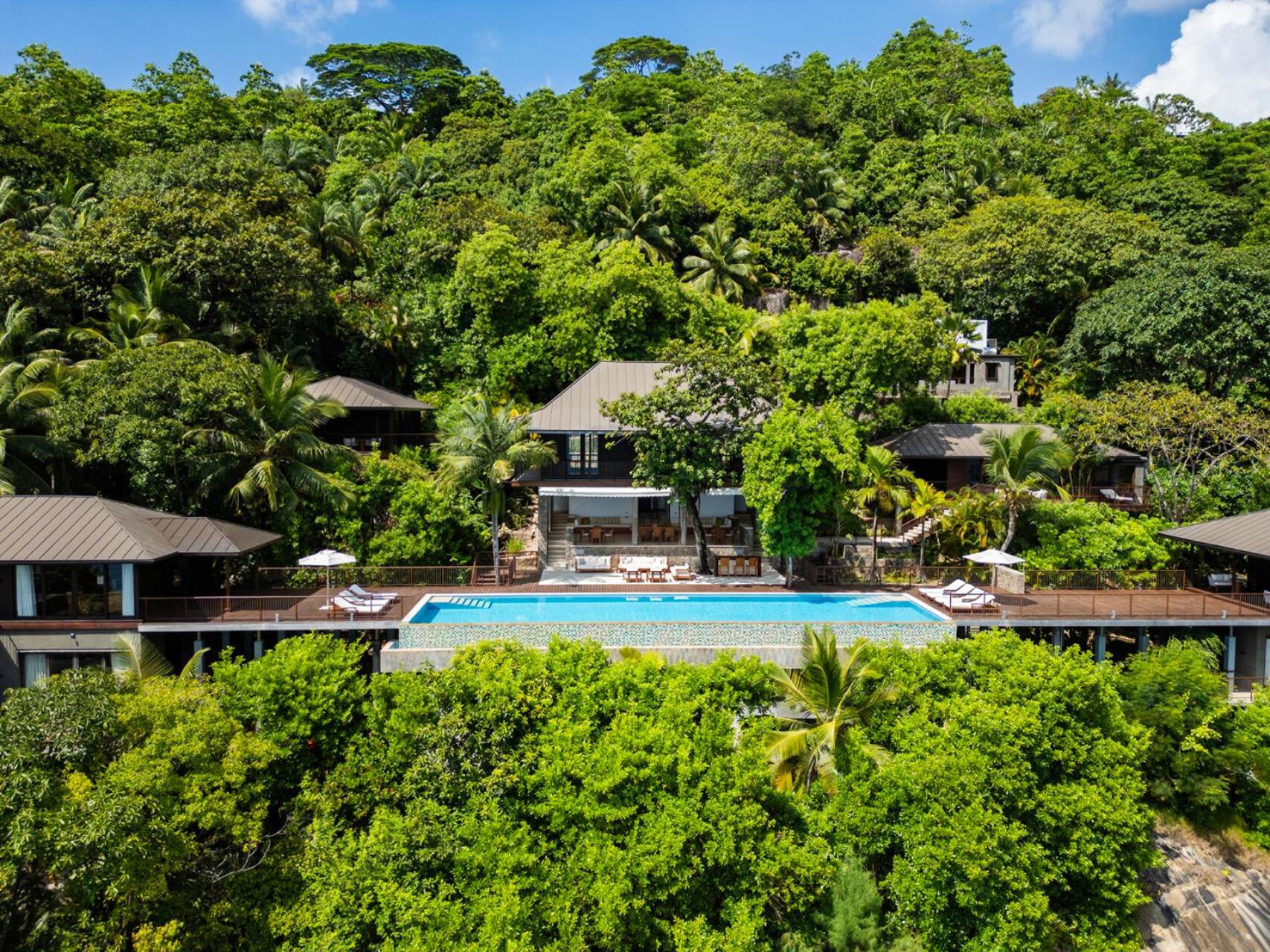 Six Bedroom Residence Villa