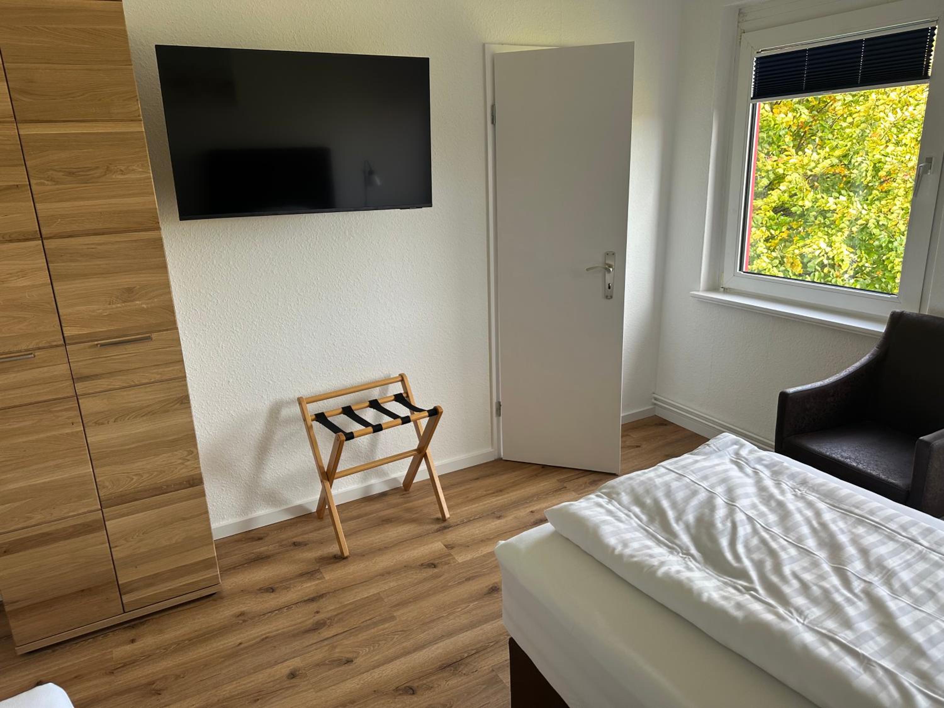 Three-Bedroom Apartment photo 2
