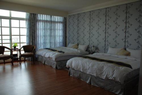 Standard Quadruple Room - Photo 5