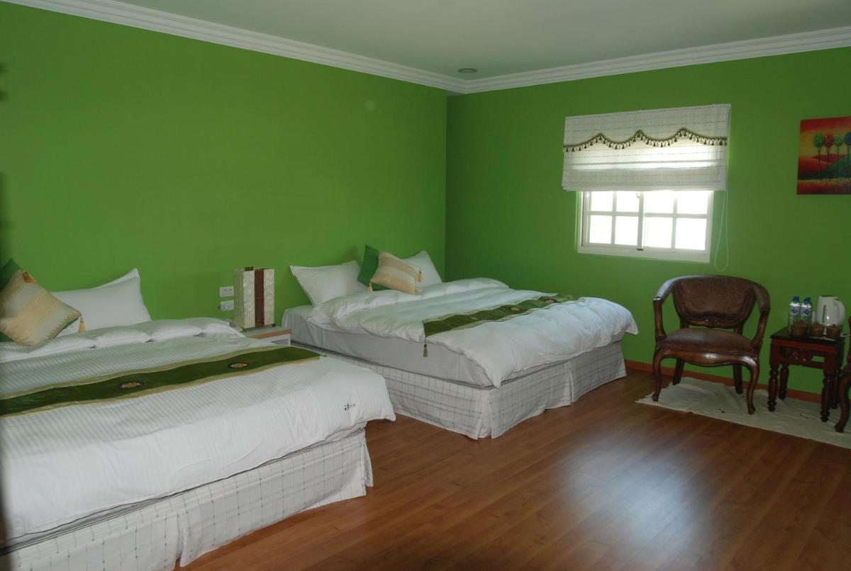 Standard Quadruple Room - Photo 2