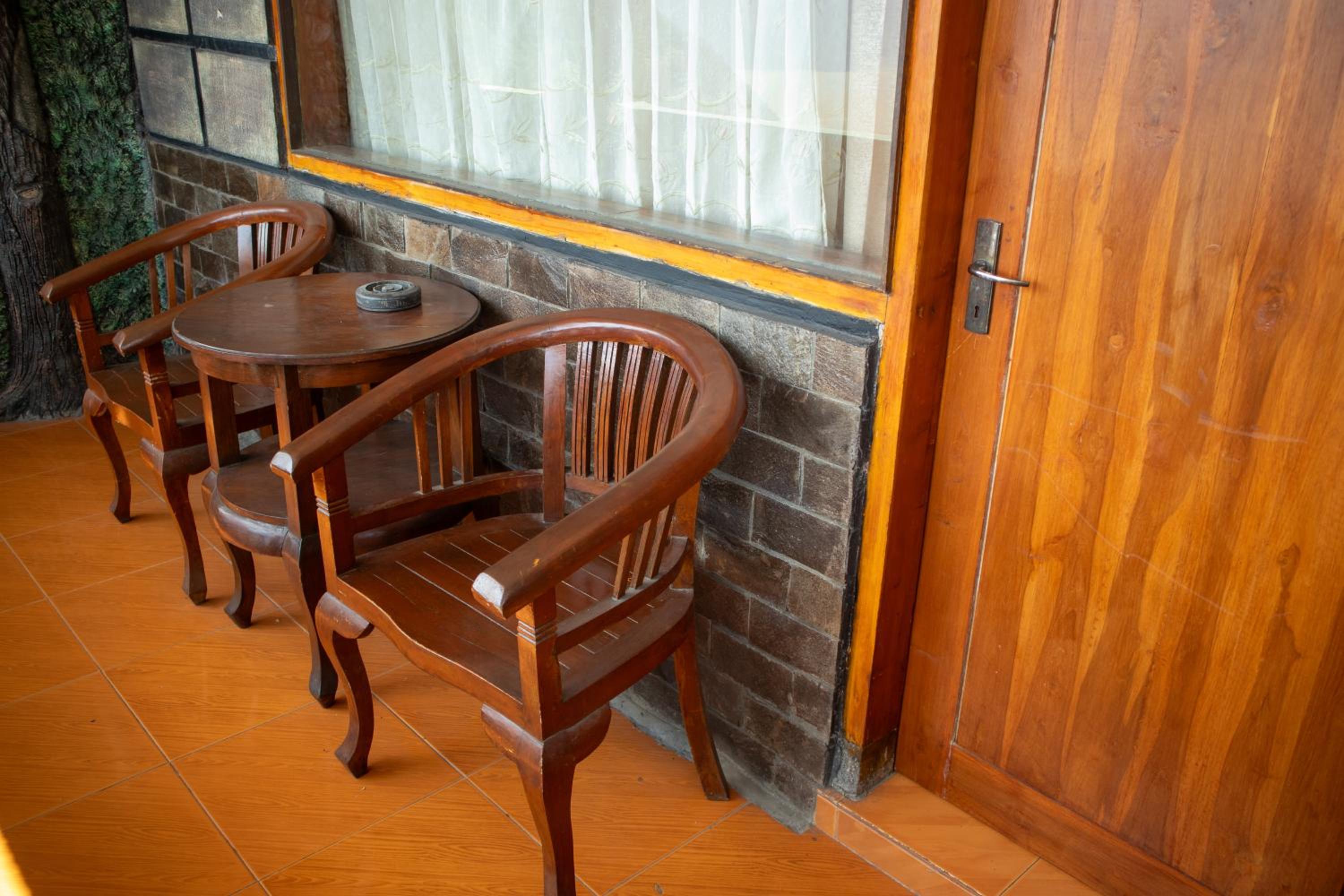 Family Room with Balcony and Bromo Mountain View photo 3
