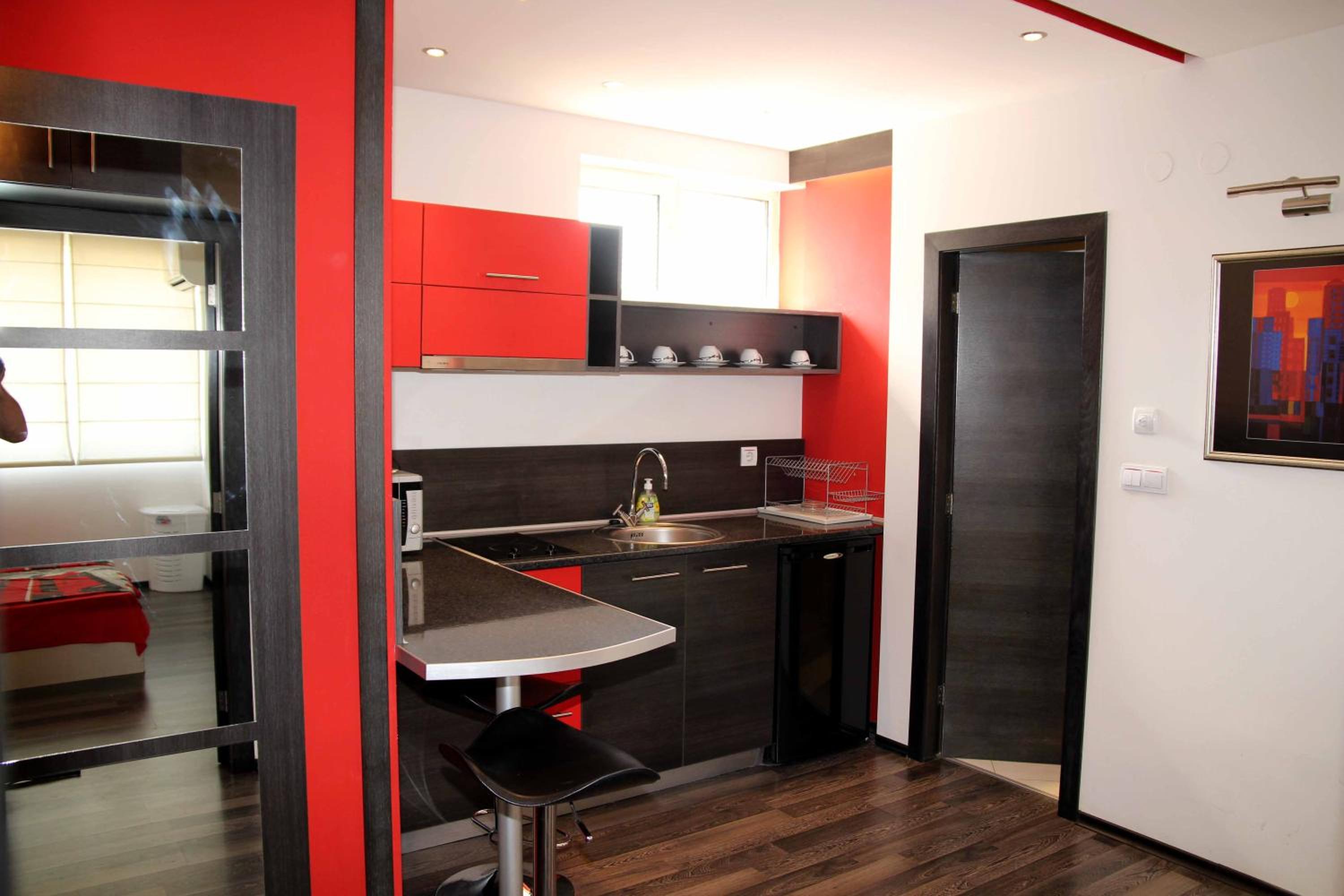 One-Bedroom Apartment-Marie Curie 1A Street - Photo 20