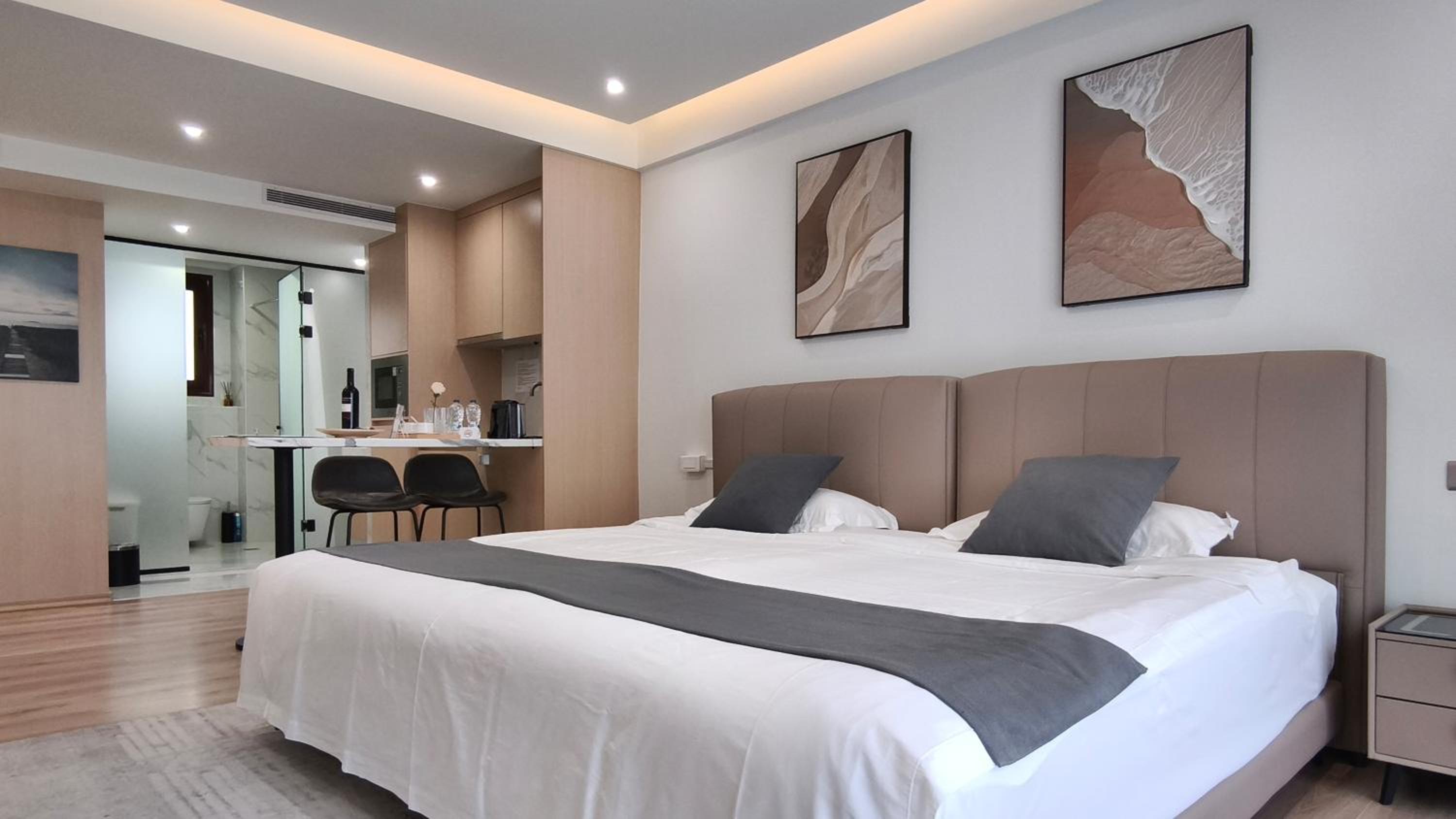 Double Room with Private Bathroom