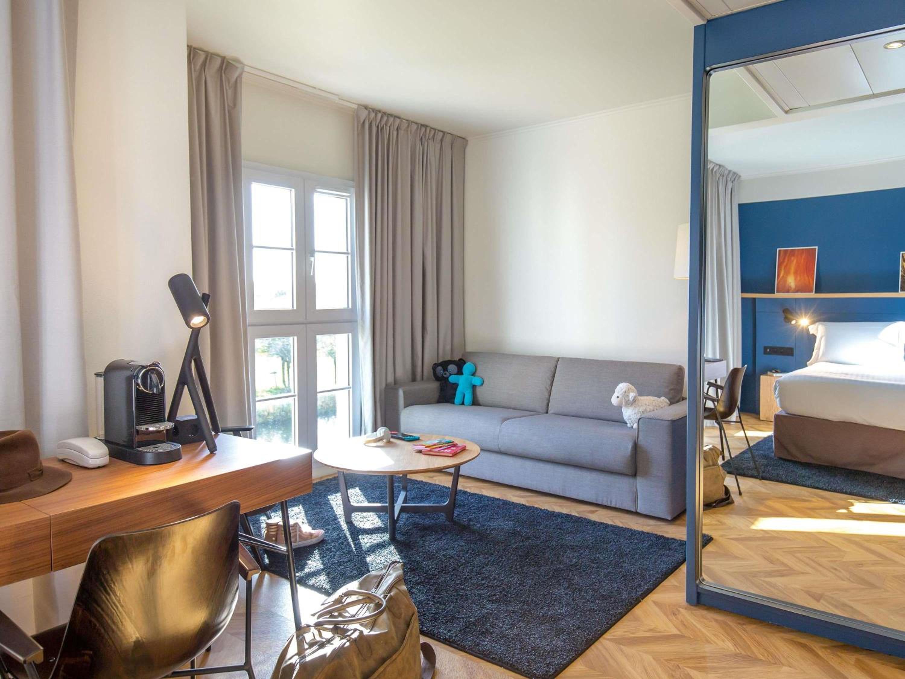 Suite - Photo 8