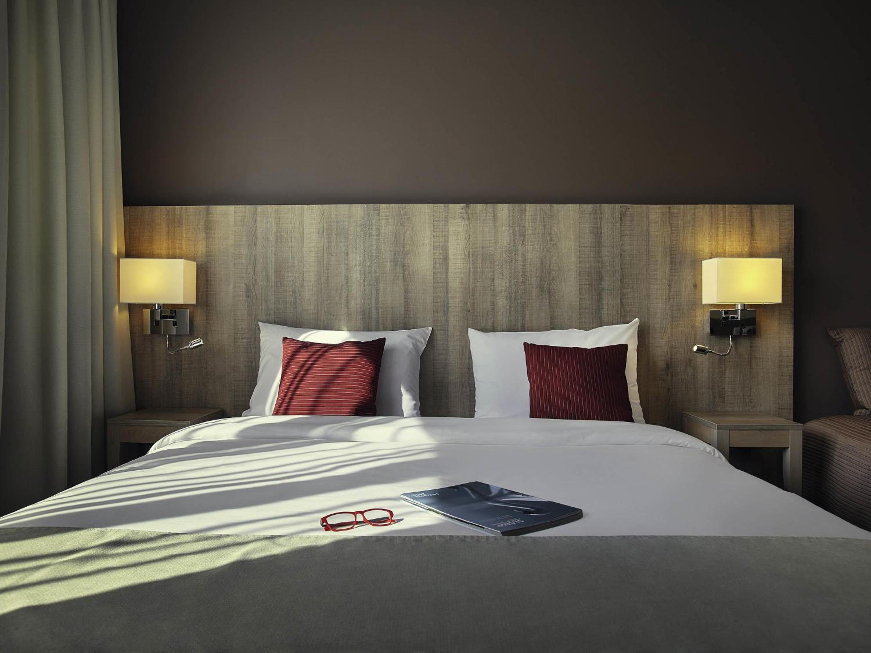 Classic Double Room thumbnail 6