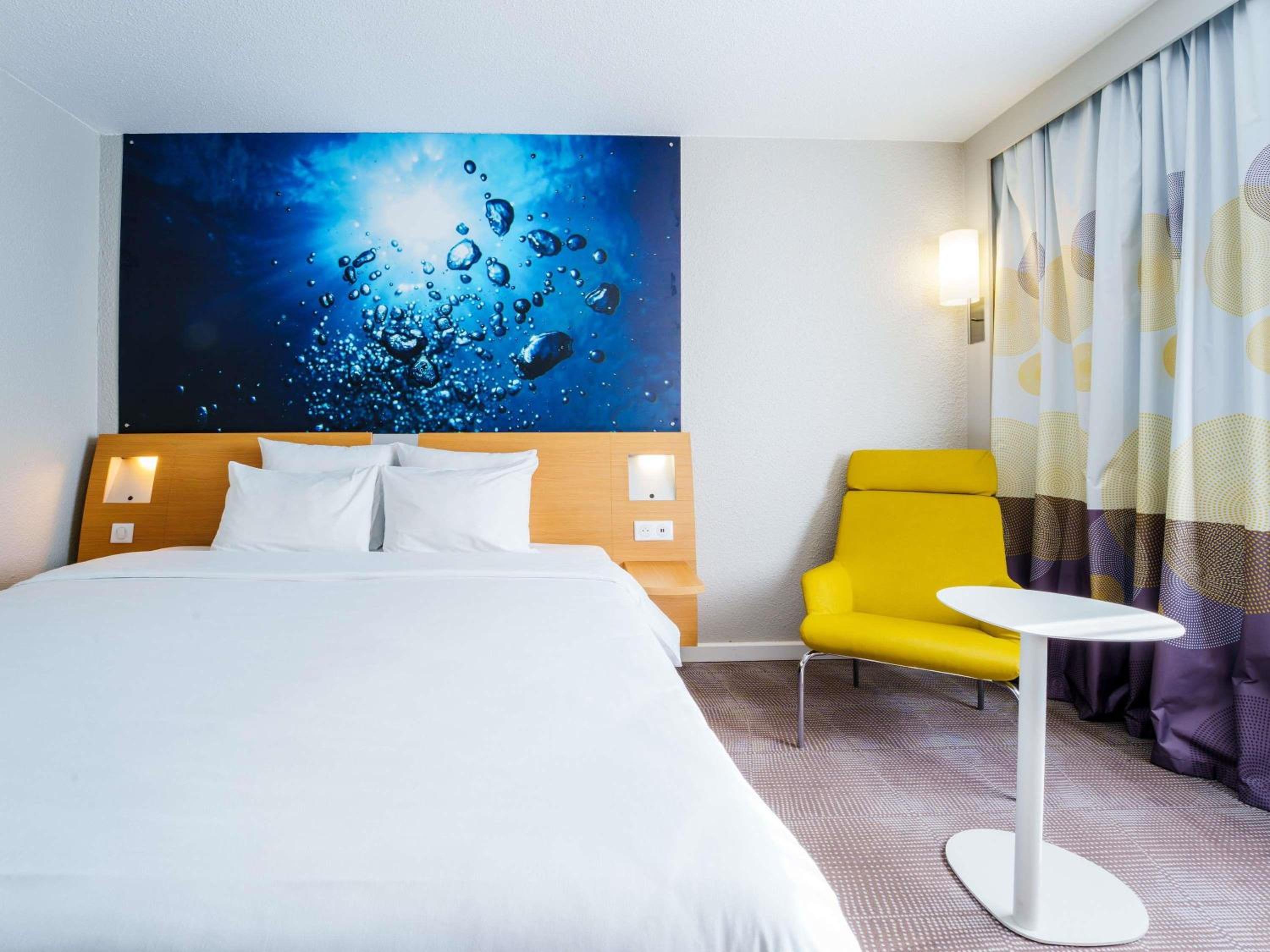 Executive Room with One Double Bed and One Single Sofa Bed  - Photo 2