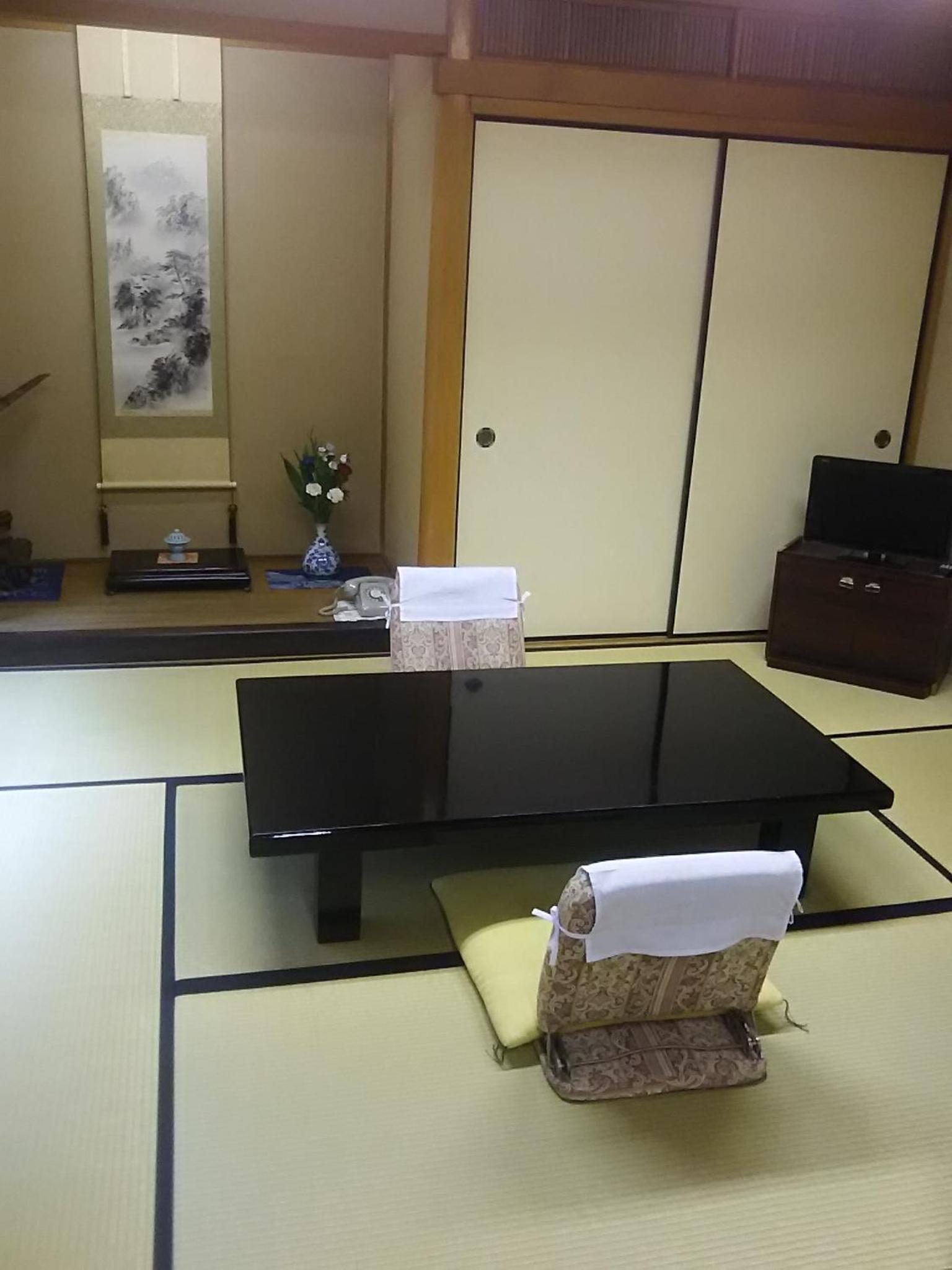Japanese-Style Standard Room - Photo 6