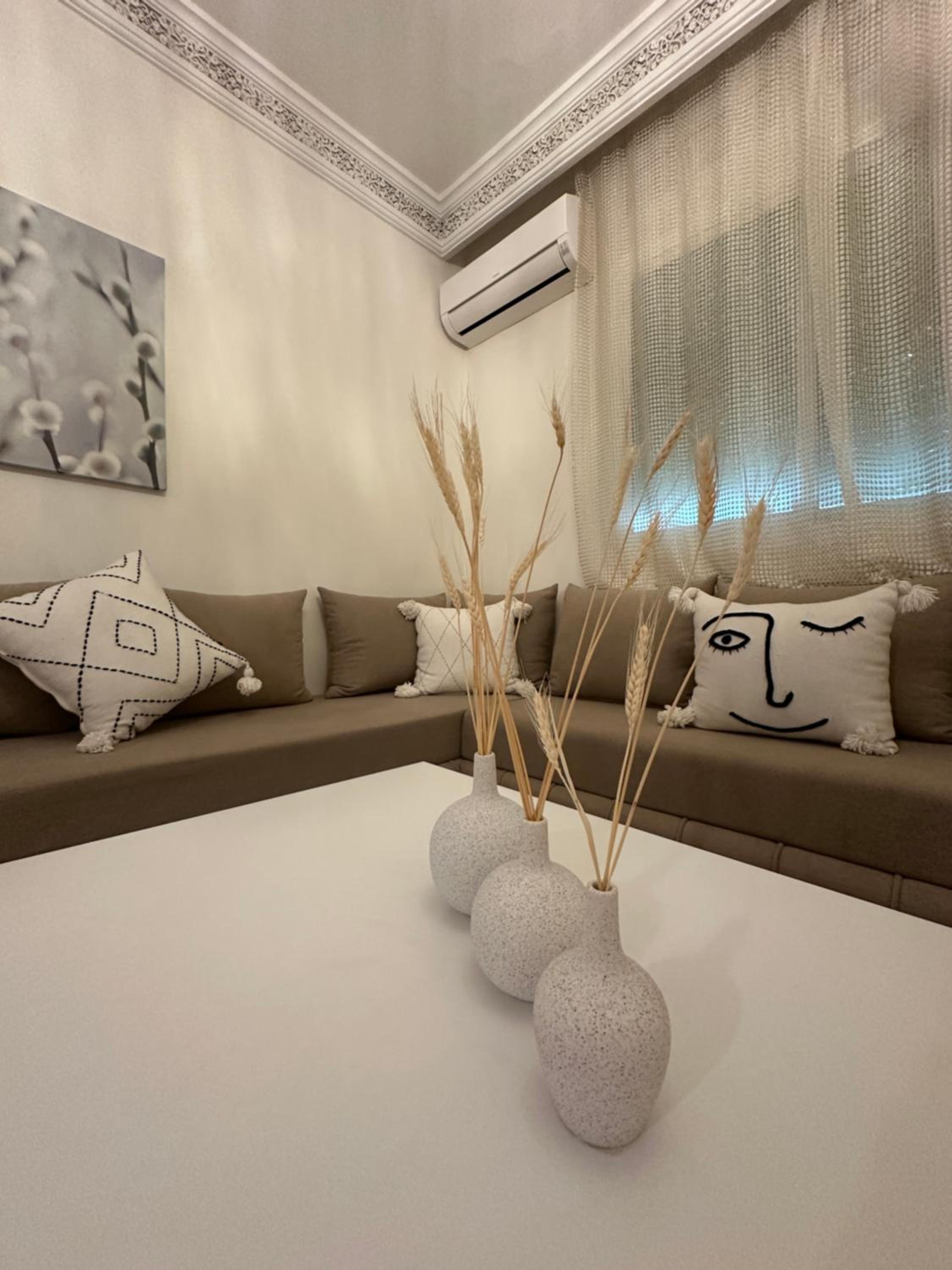 Deluxe Two-Bedroom Apartment with Garden View photo 3