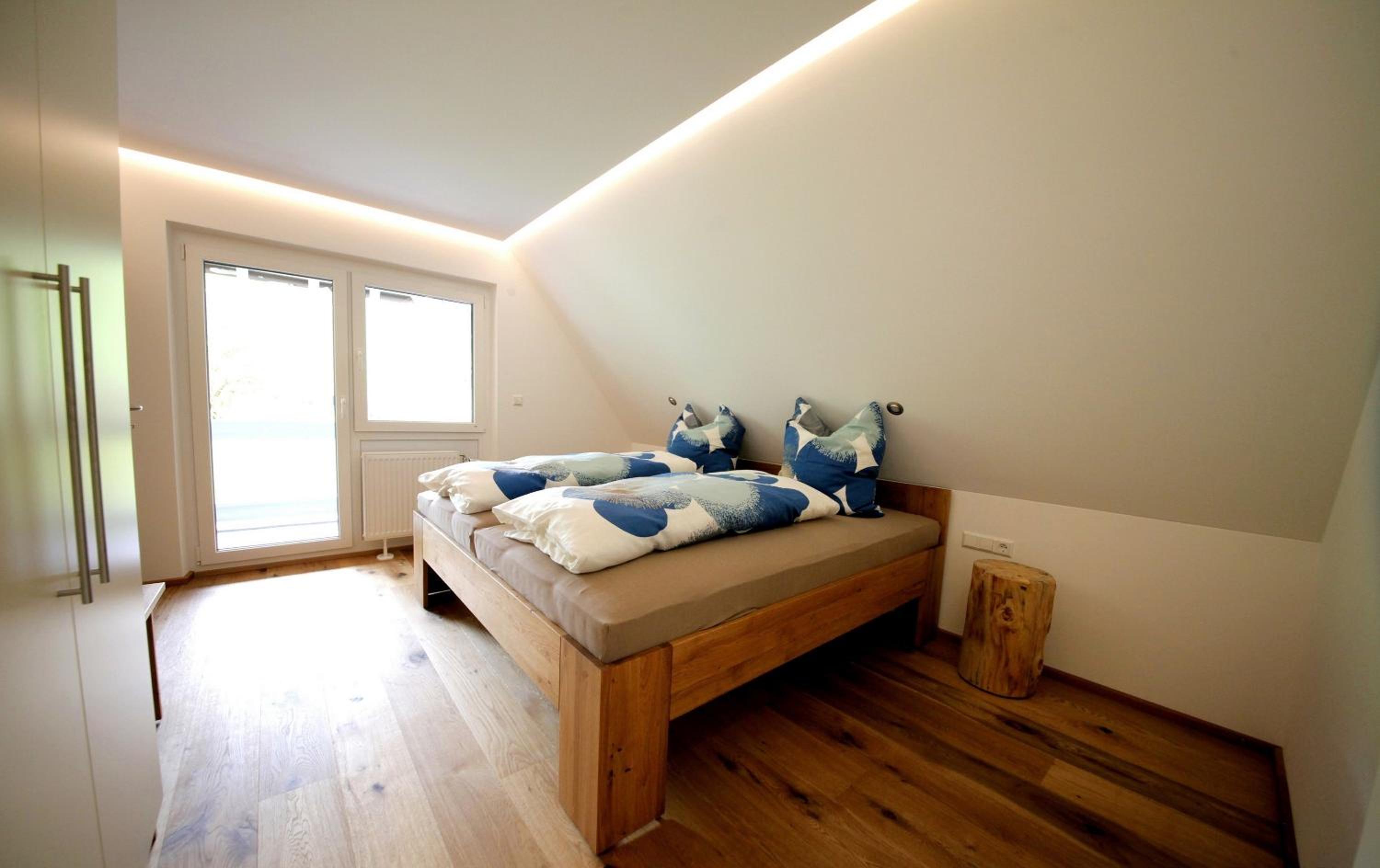 Two-Bedroom Deluxe Apartment with Garden View photo 3