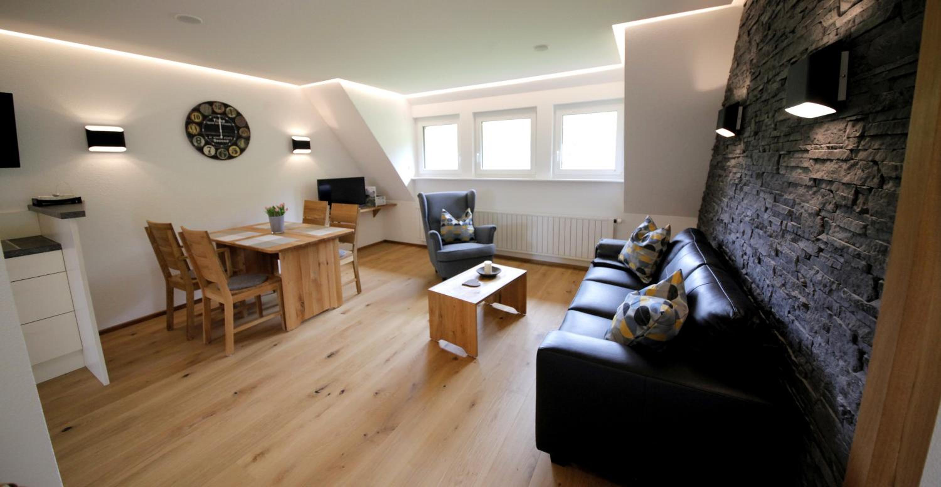 Two-Bedroom Deluxe Apartment with Garden View photo 1