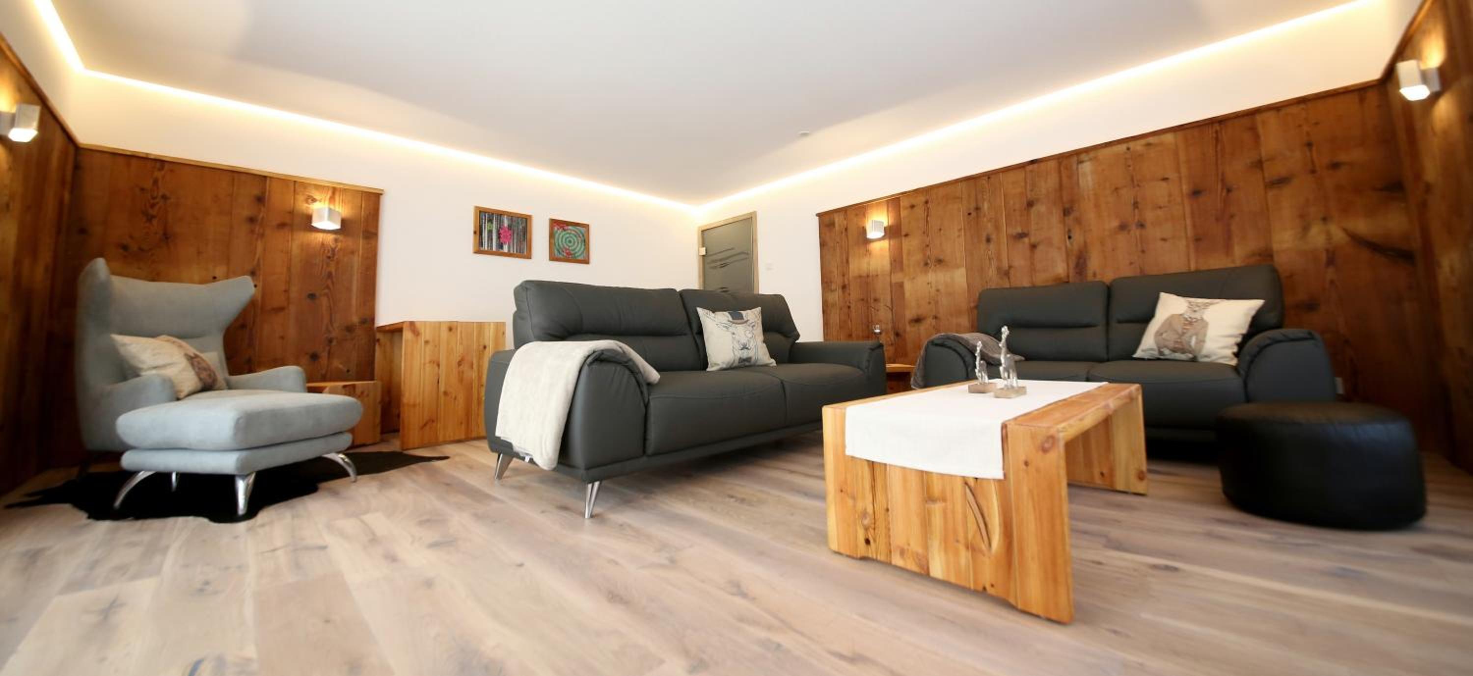 Two-Bedroom Deluxe Apartment with Garden View photo 1
