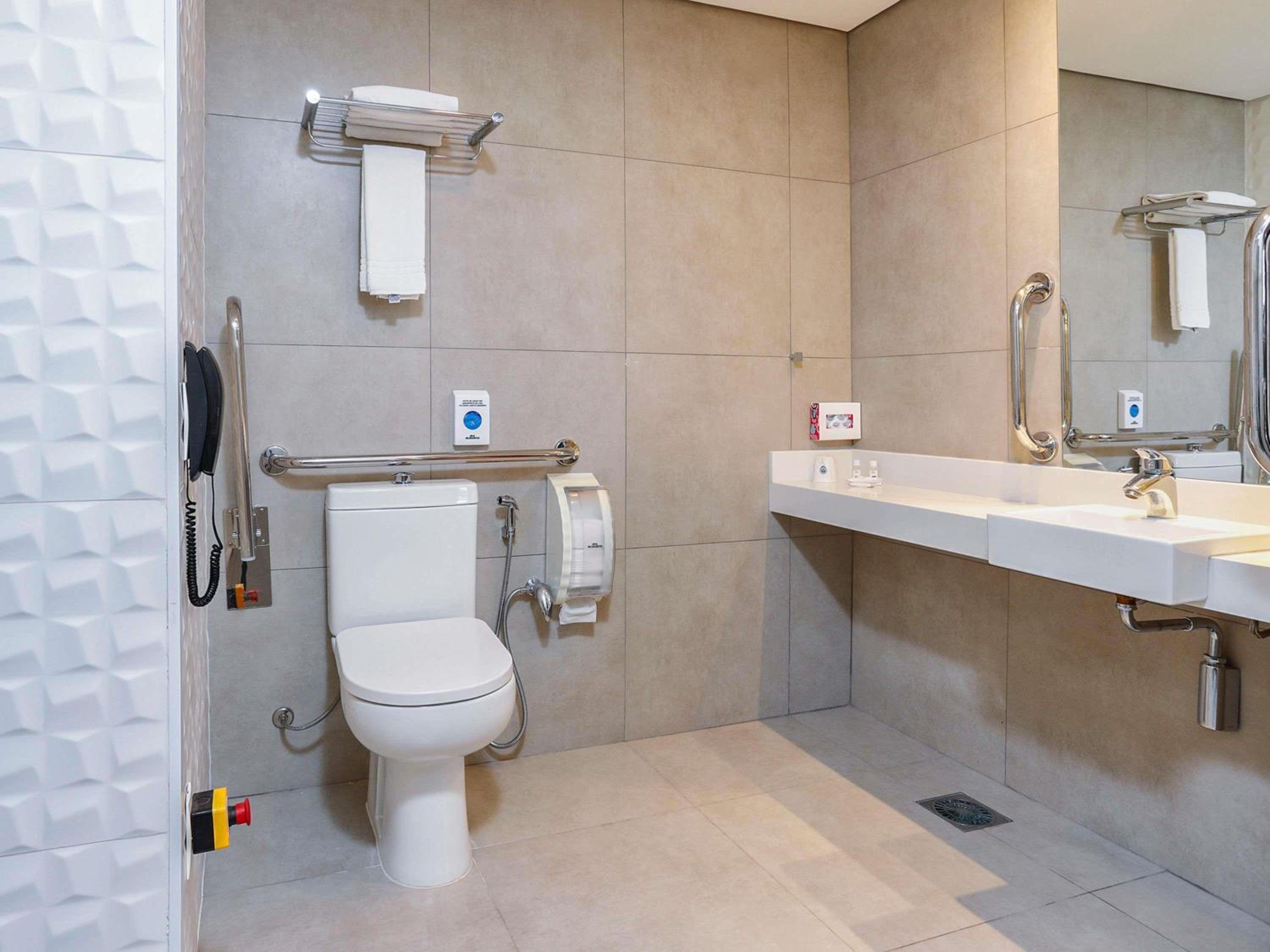 Adapted Superior Queen Room