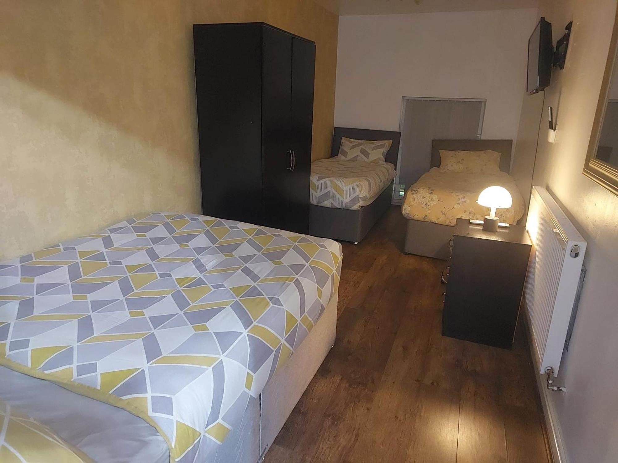 Triple Room with Shared Bathroom