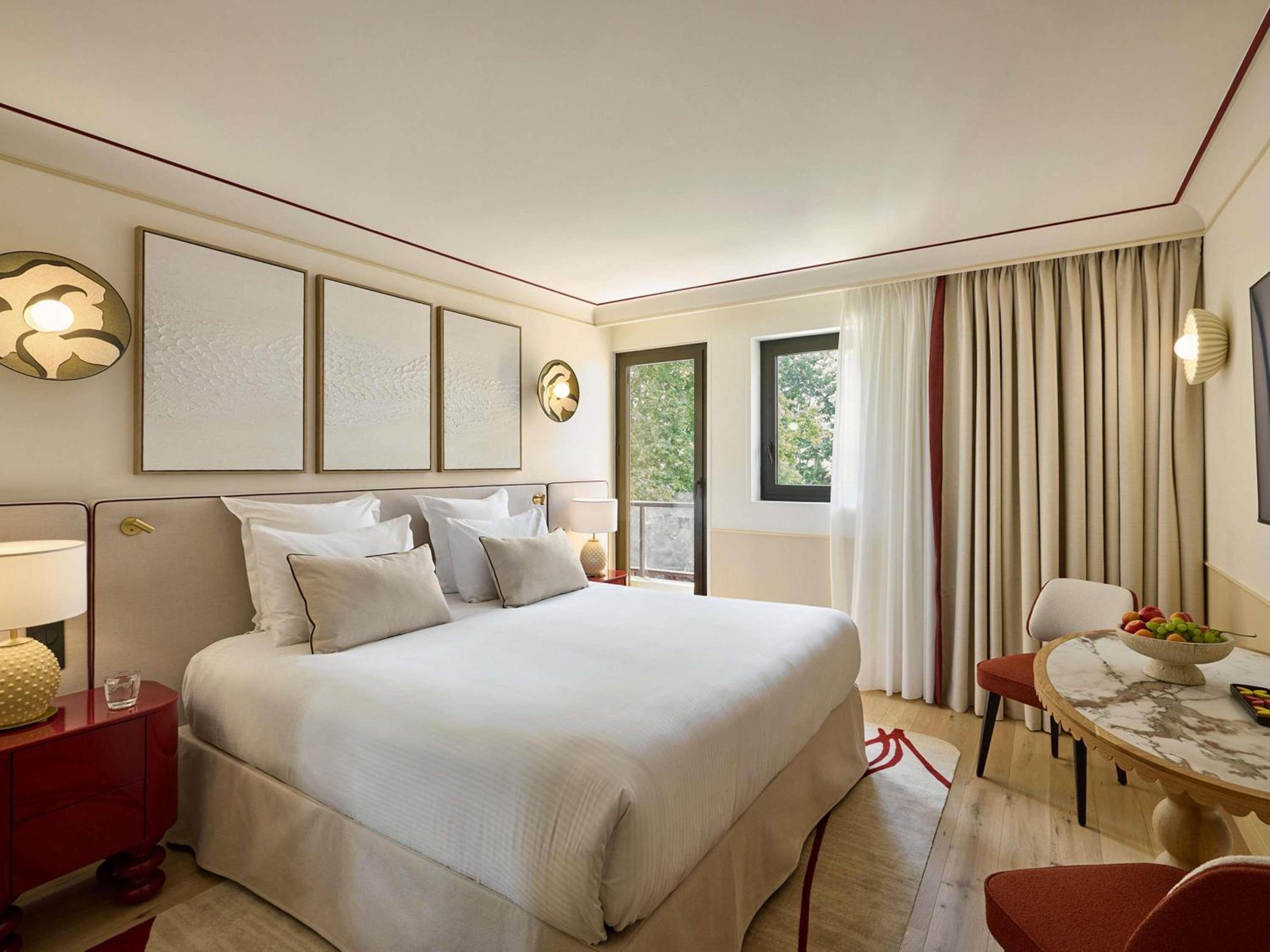 Deluxe Room with City View