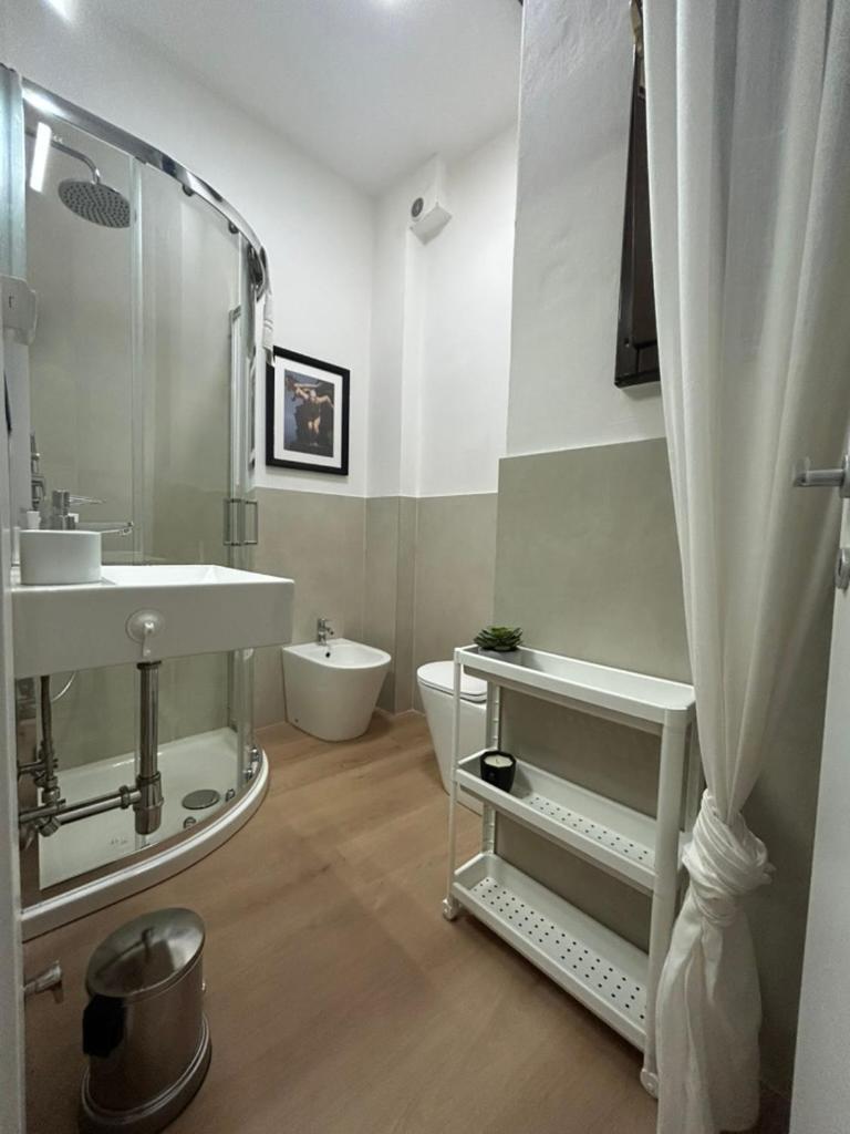 One-Bedroom Deluxe Apartment photo 3