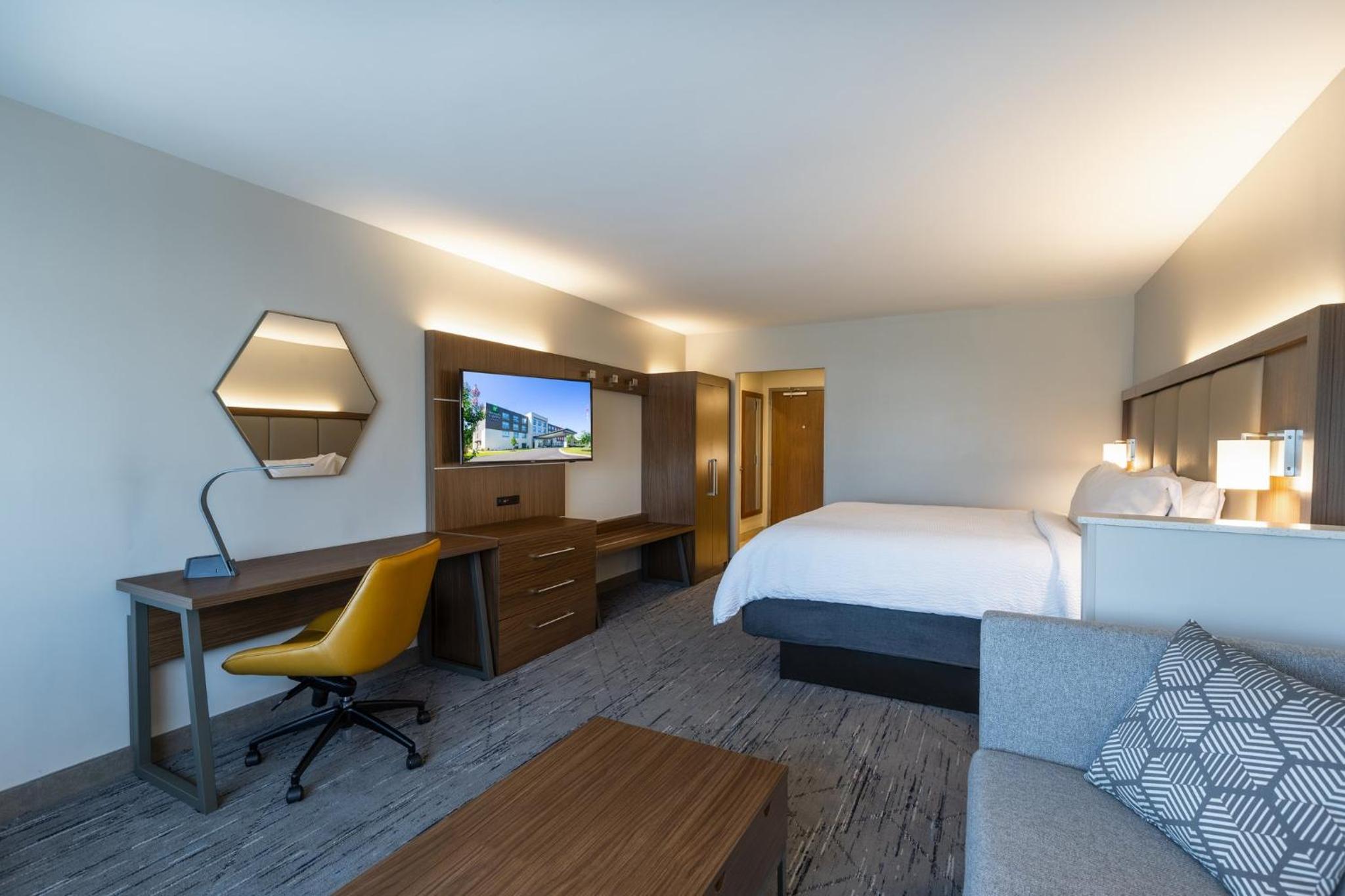 King Suite with Sofa Bed