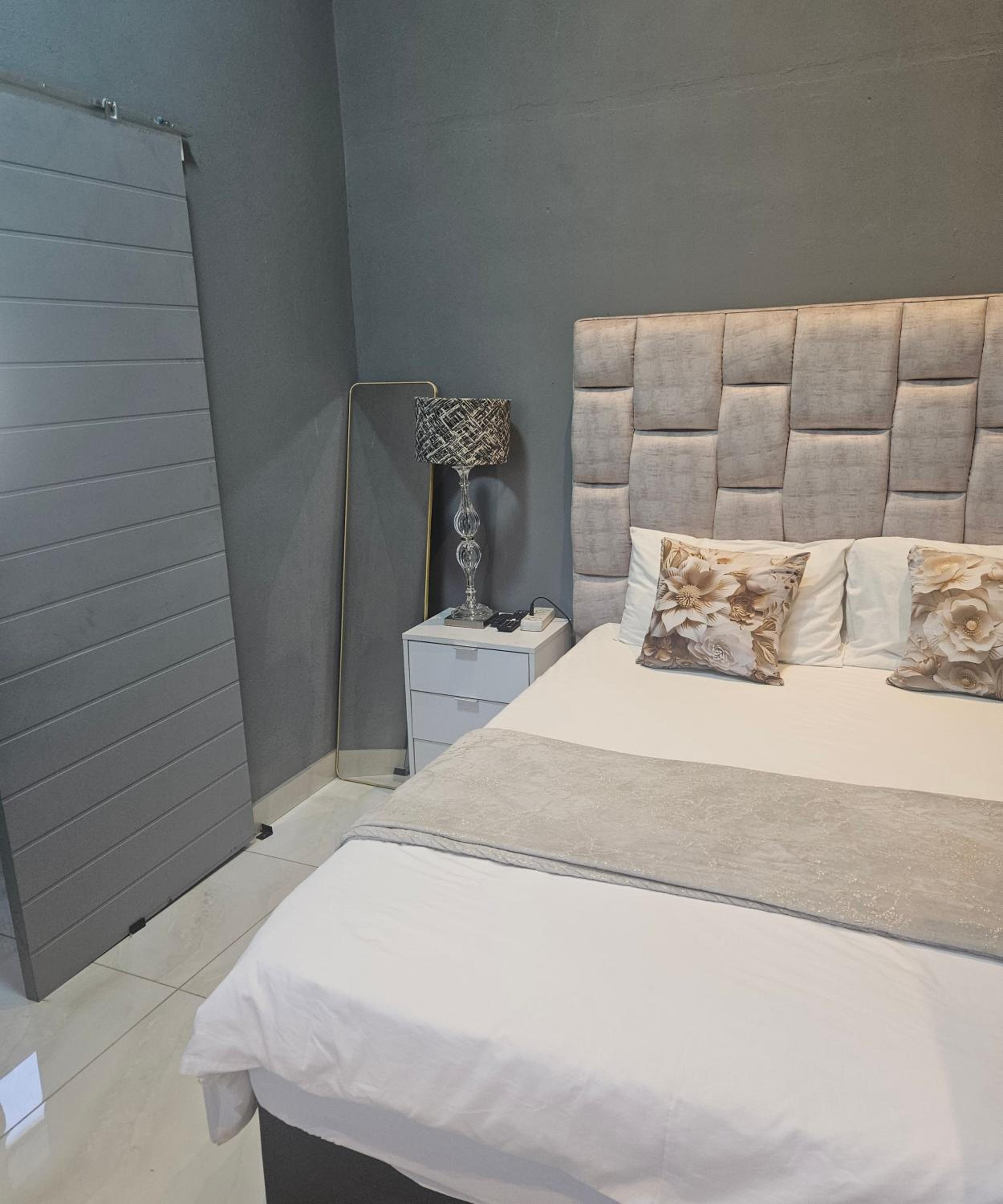 Deluxe Double Room with Shower