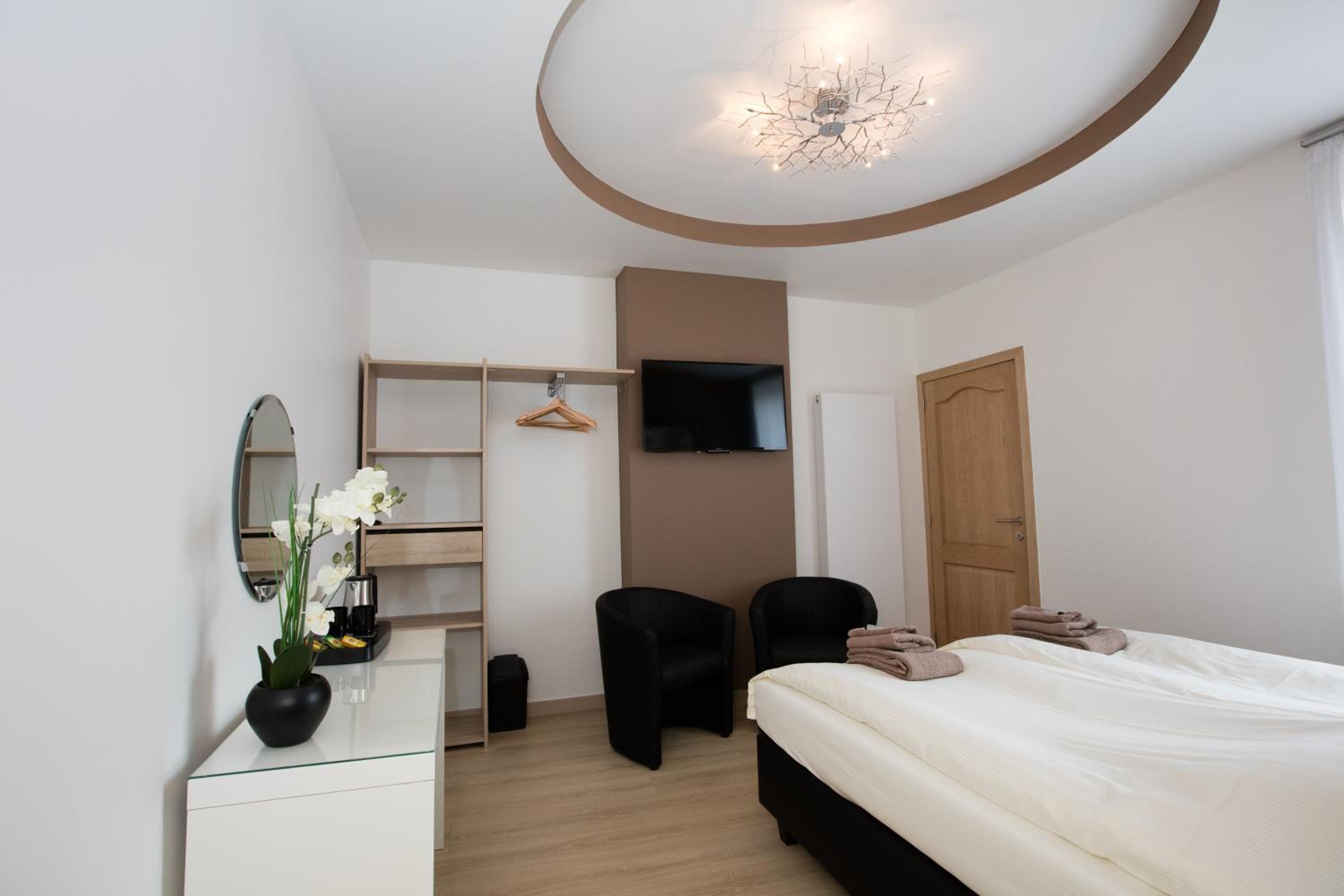 Deluxe Double or Twin Room photo 1