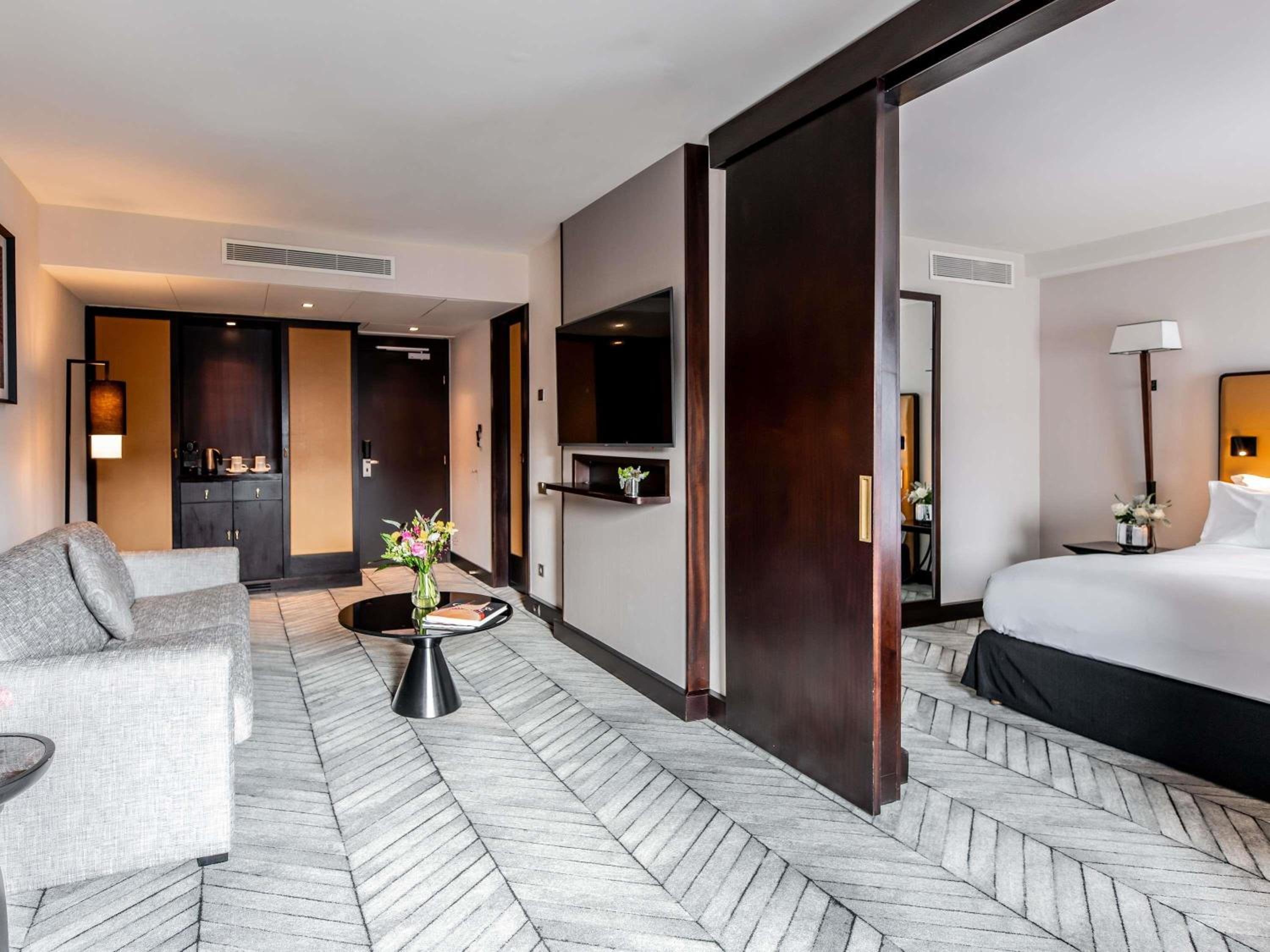 Prestige King Suite - High Floor - Photo 5